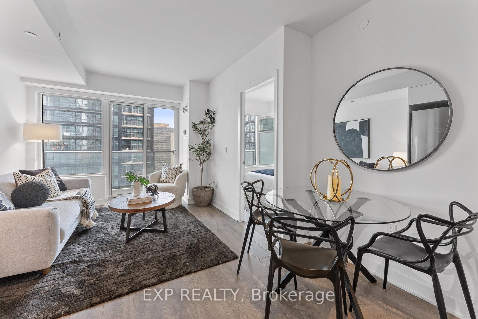 Photo 13 of Unit 2011, 99 Broadway Avenue, Toronto, Mount Pleasant West — HOMEH