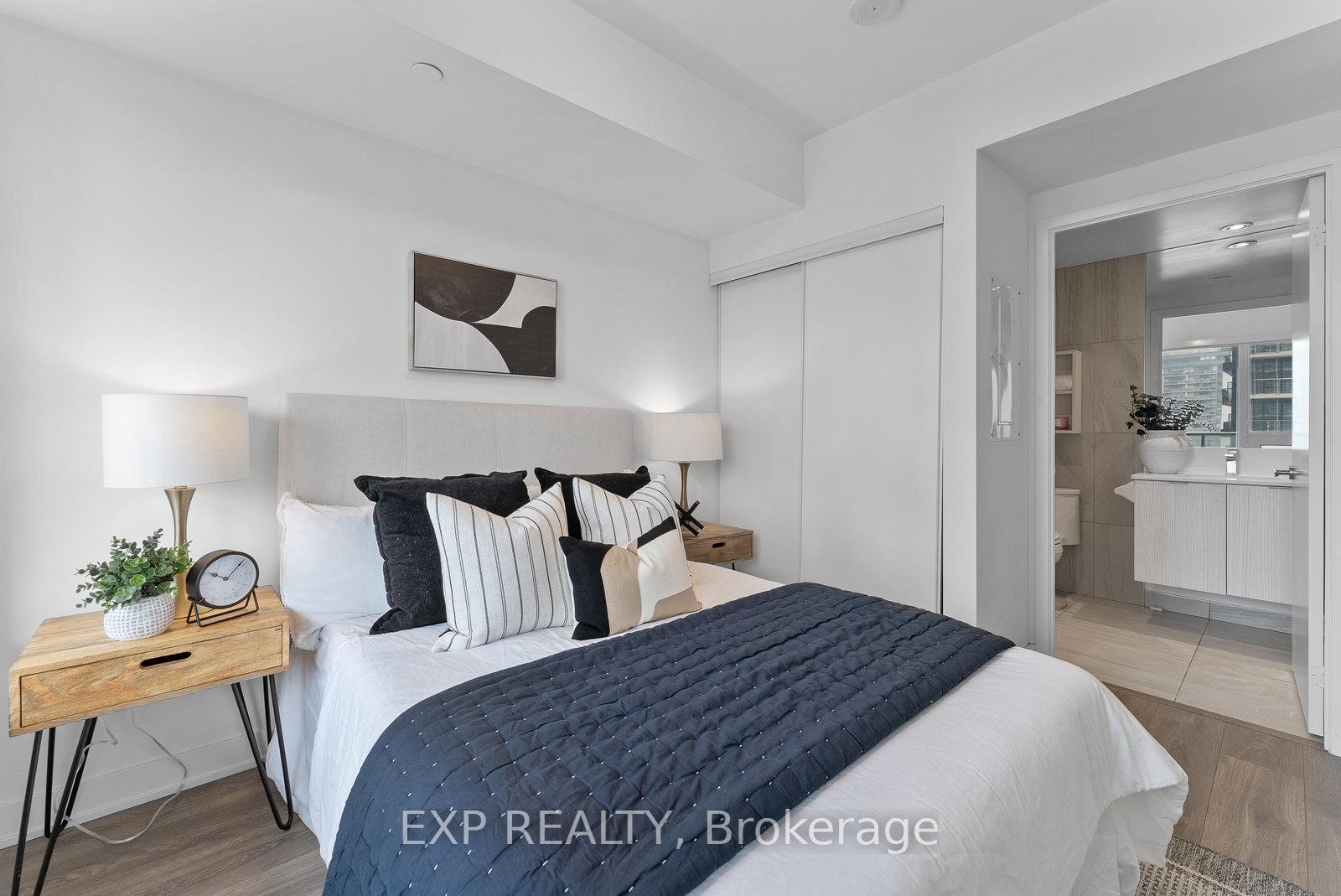 Photo 23 of Unit 2011, 99 Broadway Avenue, Toronto, Mount Pleasant West — HOMEH