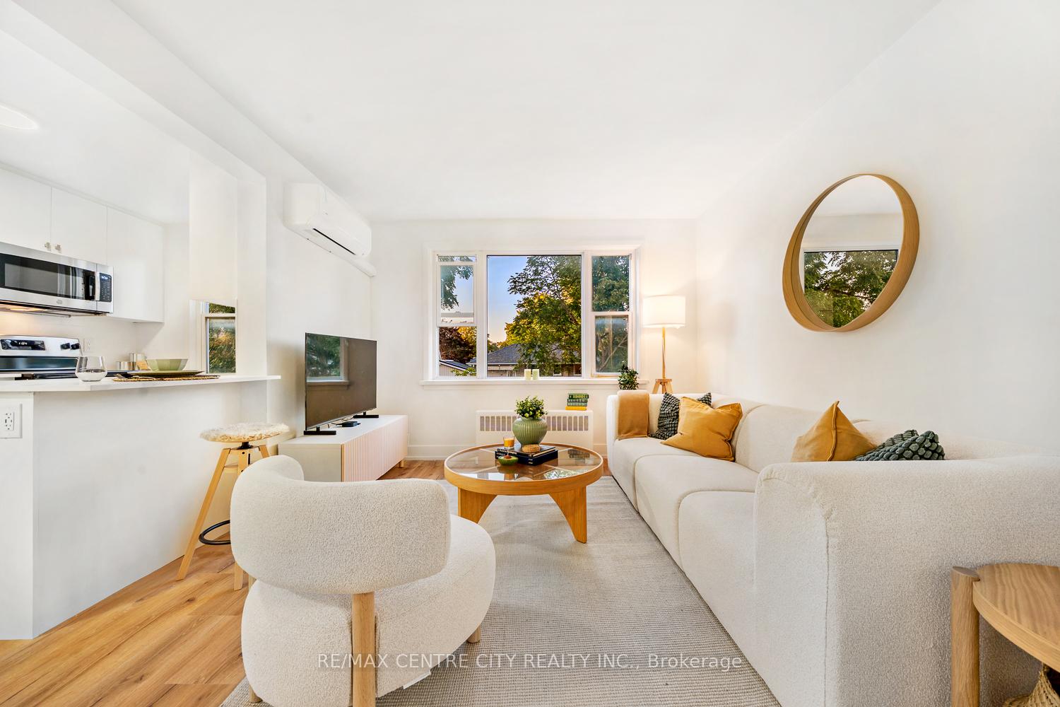 Photo 6 of Unit 16, 232 Elm Street, St. Thomas — HOMEH