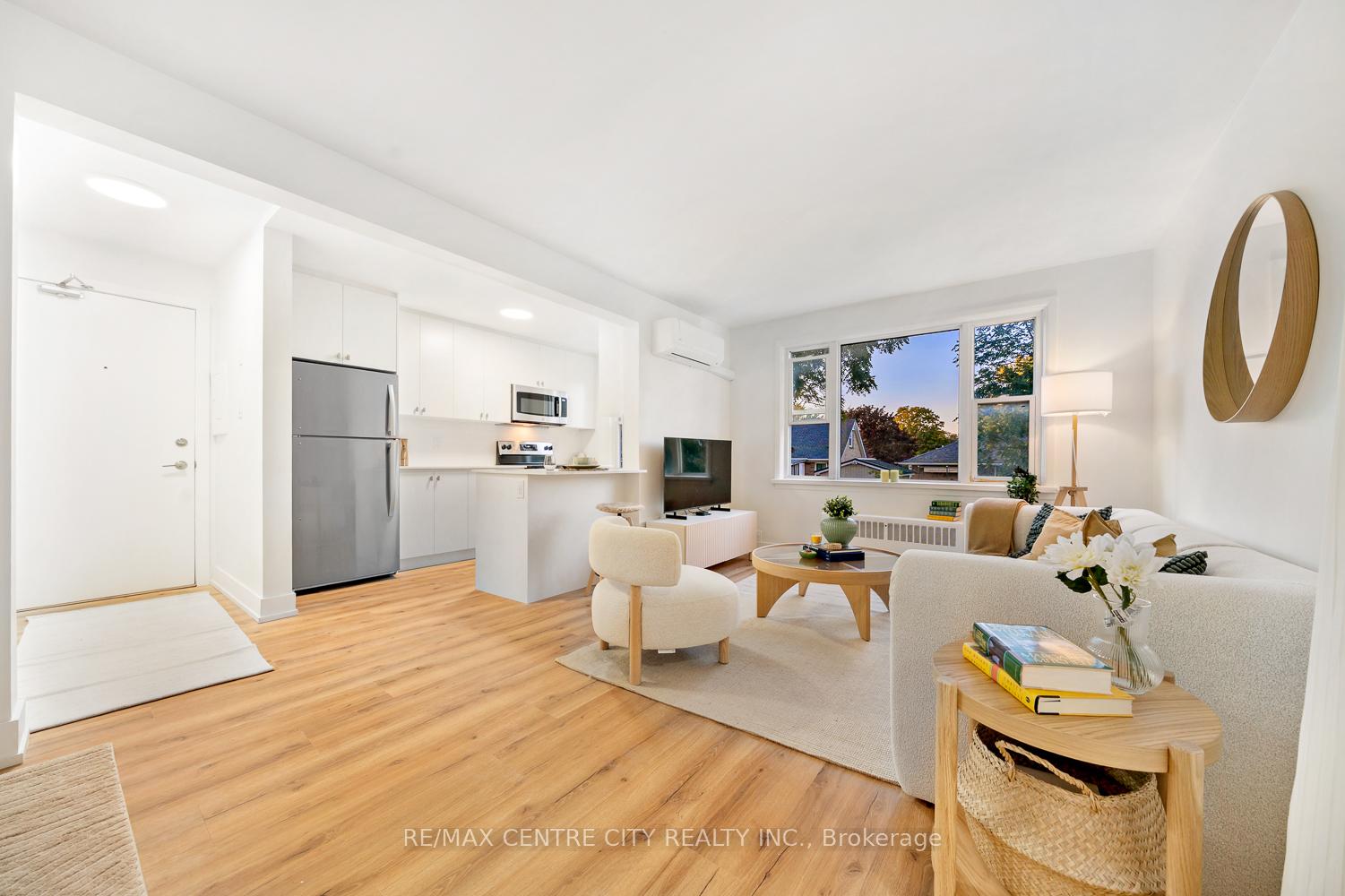 Photo 10 of Unit 16, 232 Elm Street, St. Thomas — HOMEH