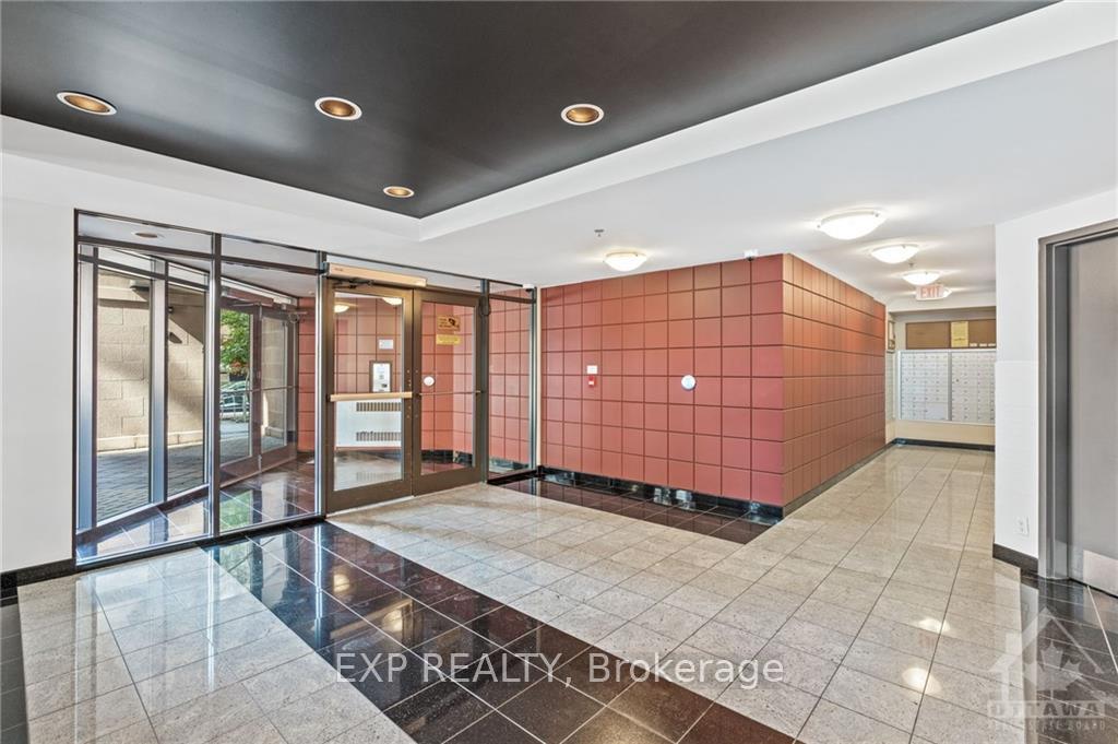 Photo 3 of Unit 303, 445 Laurier Avenue, Ottawa, Ottawa Centre — HOMEH