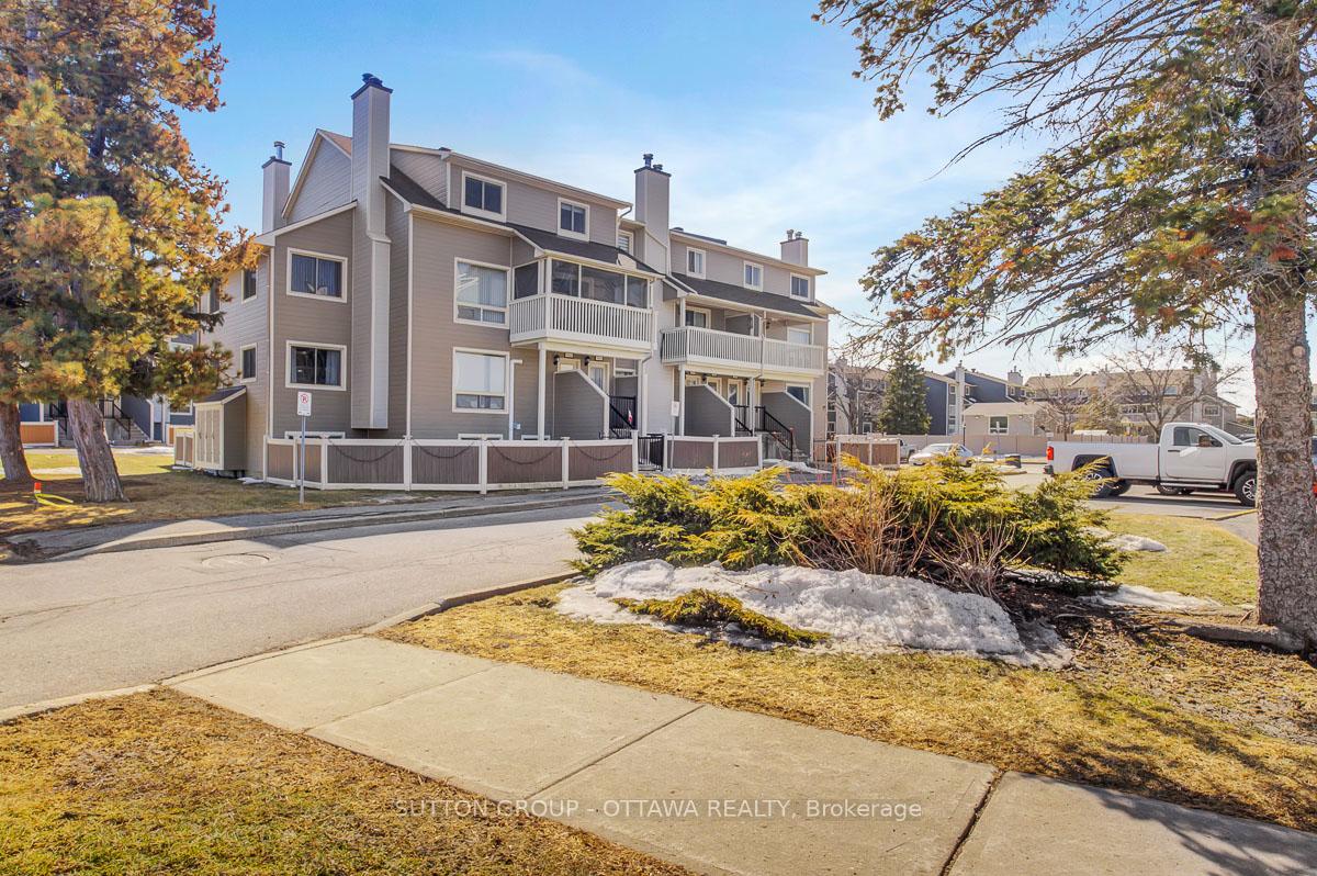 Photo 1 of Unit 68A, 790 St. Andre Drive, Ottawa, Hiawatha Park/Convent Glen — HOMEH