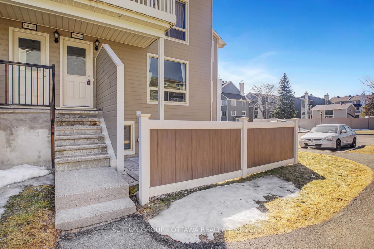 Photo 3 of Unit 68A, 790 St. Andre Drive, Ottawa, Hiawatha Park/Convent Glen — HOMEH