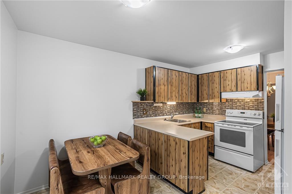 Photo 3 of Unit 20, 840 Cahill Drive W, Ottawa, Hunt Club — HOMEH