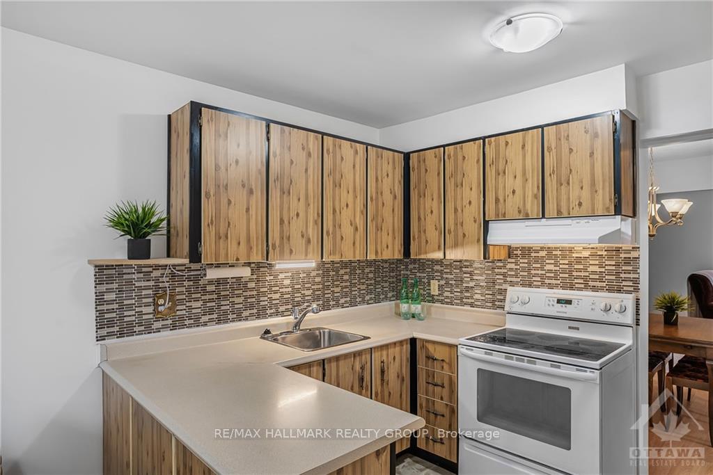 Photo 4 of Unit 20, 840 Cahill Drive W, Ottawa, Hunt Club — HOMEH