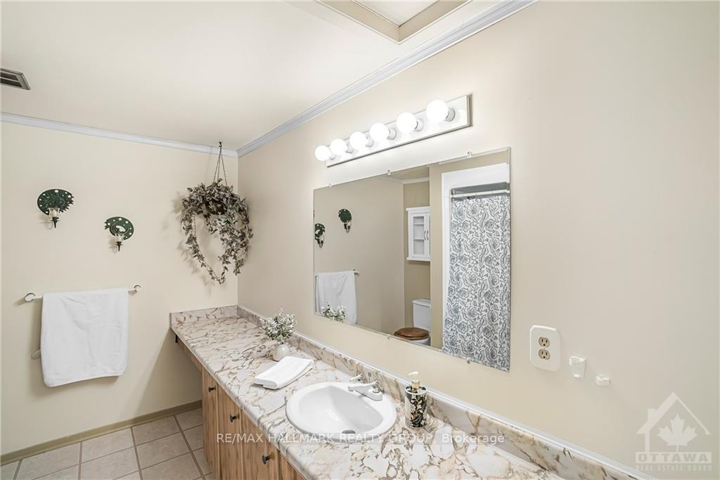 Photo 13 of Unit 20, 840 Cahill Drive W, Ottawa, Hunt Club — HOMEH
