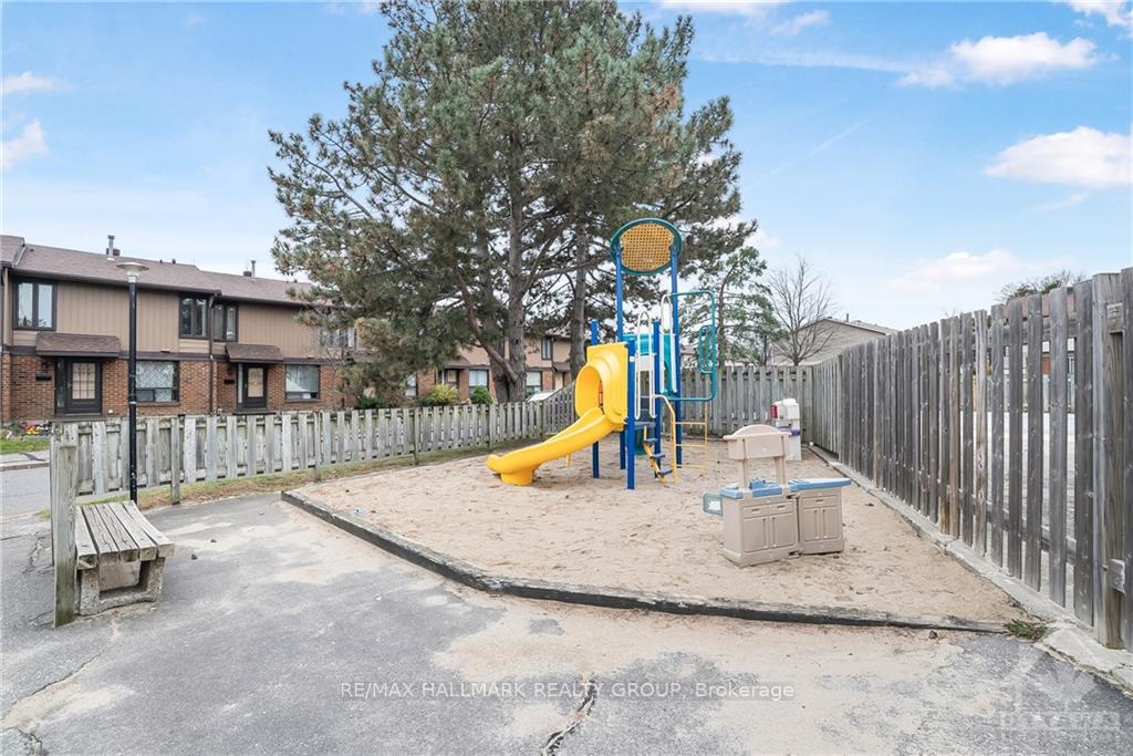 Photo 23 of Unit 20, 840 Cahill Drive W, Ottawa, Hunt Club — HOMEH