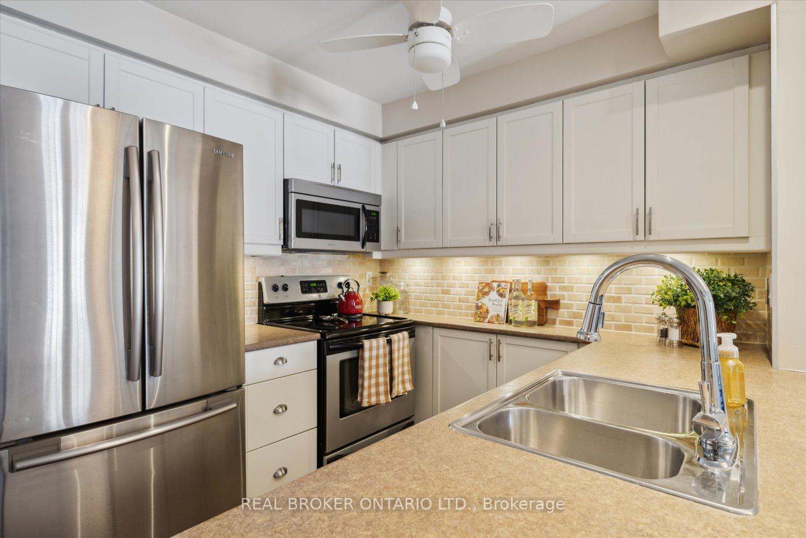Photo 8 of Unit 1, 60 Petra Way, Whitby, Pringle Creek — HOMEH