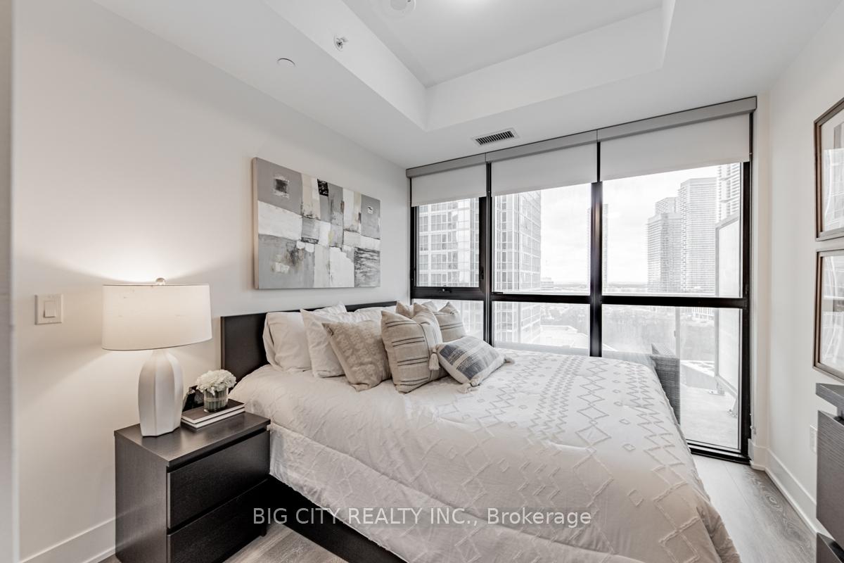 Photo 9 of Unit 1105, 2908 Highway 7, Vaughan, Vaughan Corporate Centre — HOMEH