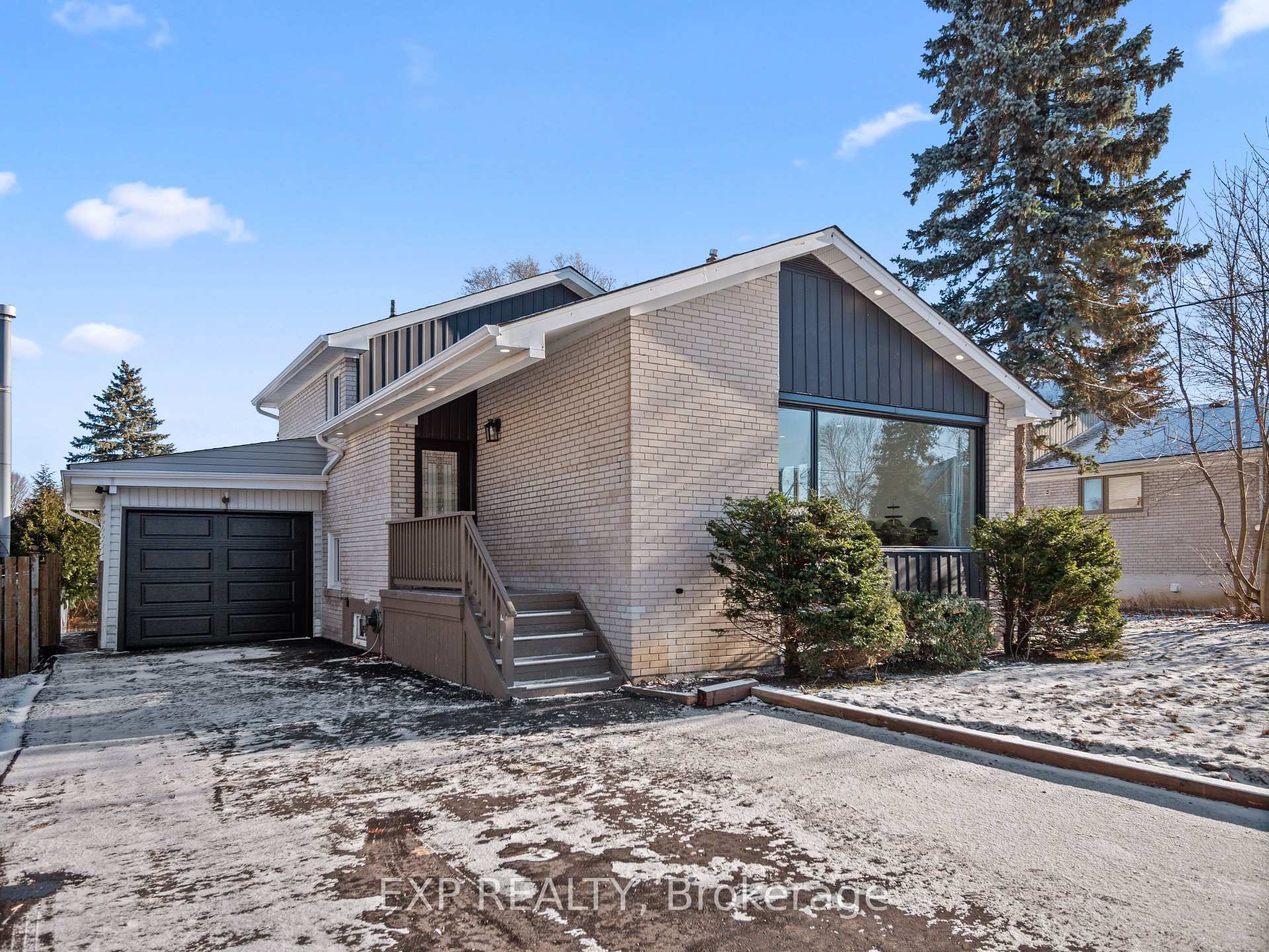 Front of 11 Webster Drive