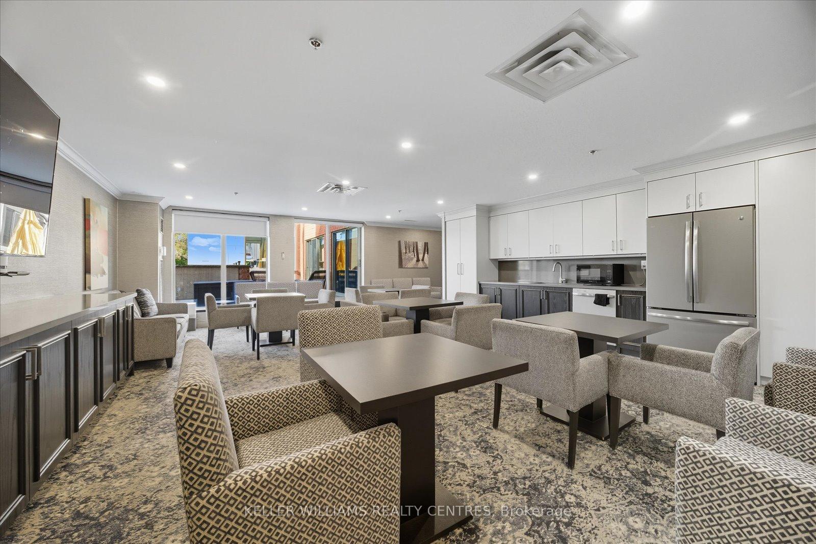 Photo 31 of Unit 619, 14924 Yonge Street, Aurora, Aurora Highlands — HOMEH