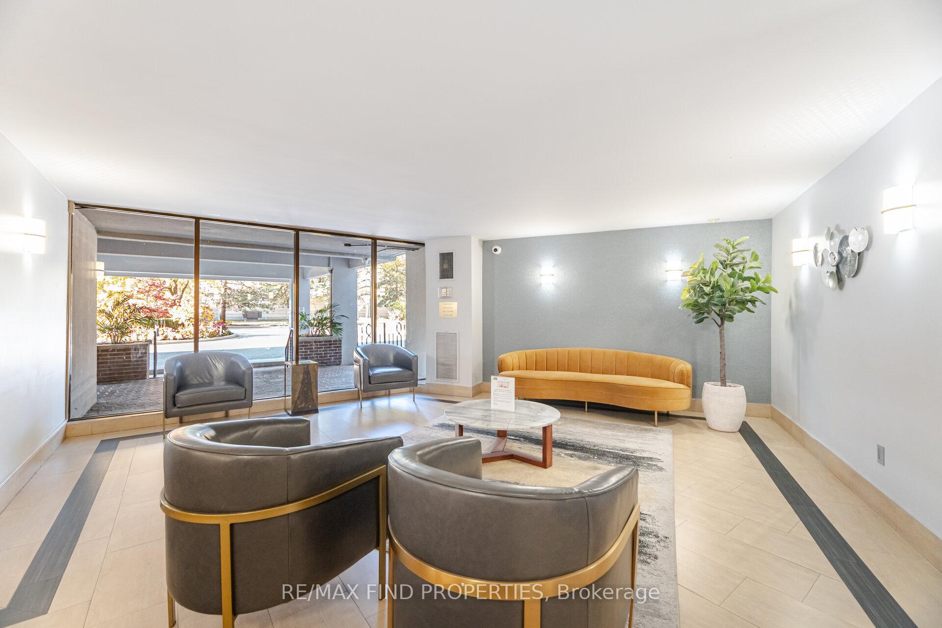 Photo 3 of Unit 301, 5 Shady Golfway, Toronto, Flemingdon Park — HOMEH