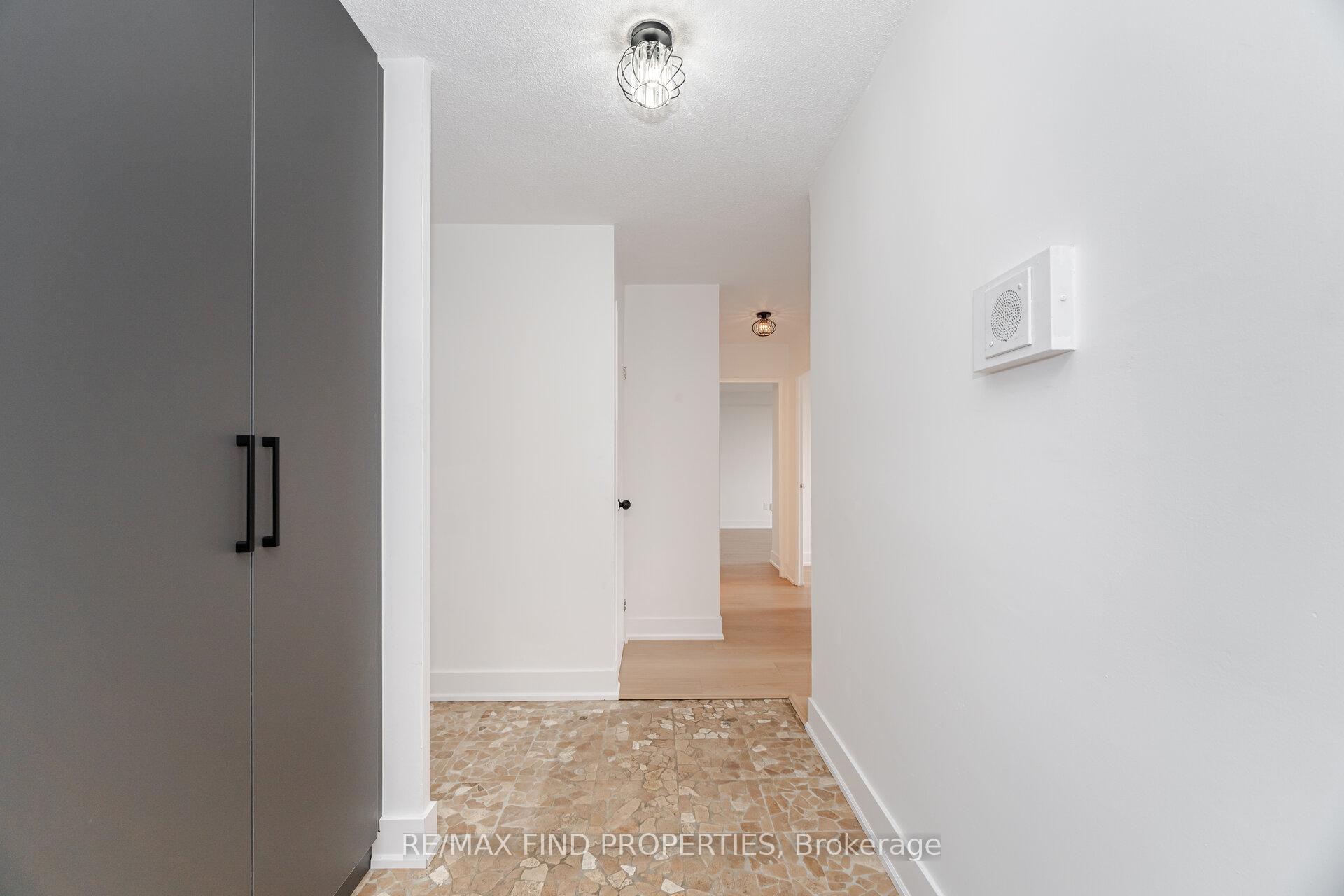 Photo 14 of Unit 301, 5 Shady Golfway, Toronto, Flemingdon Park — HOMEH