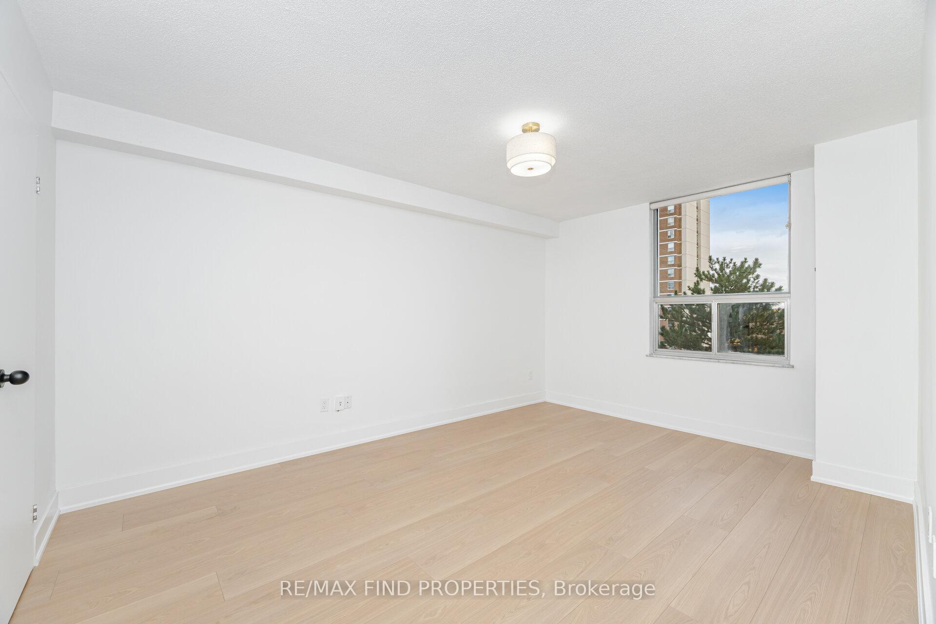 Photo 17 of Unit 301, 5 Shady Golfway, Toronto, Flemingdon Park — HOMEH