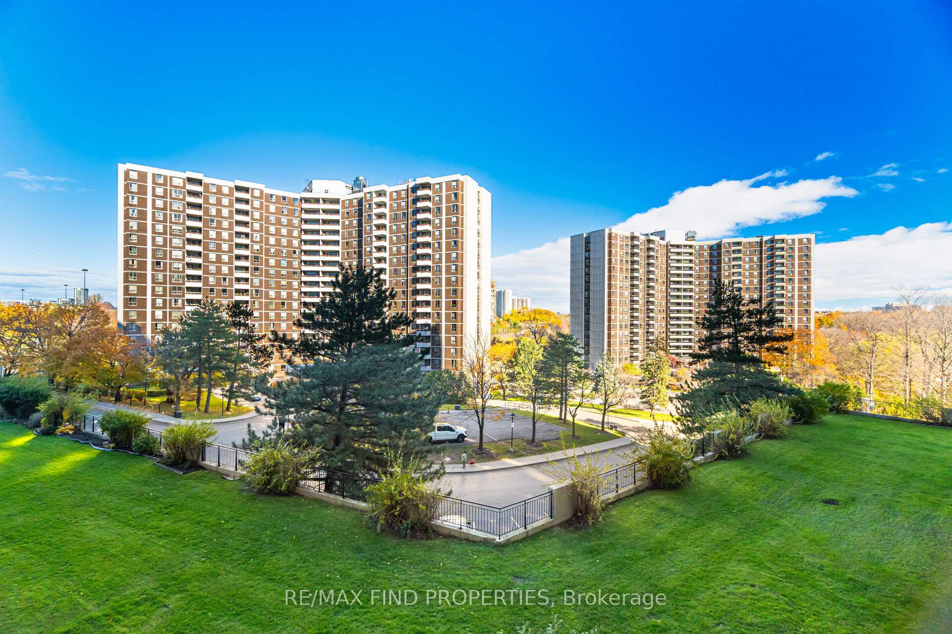 Photo 27 of Unit 301, 5 Shady Golfway, Toronto, Flemingdon Park — HOMEH