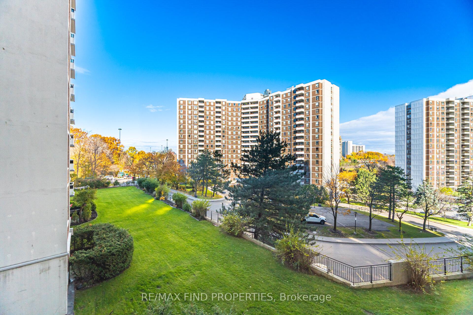 Photo 28 of Unit 301, 5 Shady Golfway, Toronto, Flemingdon Park — HOMEH