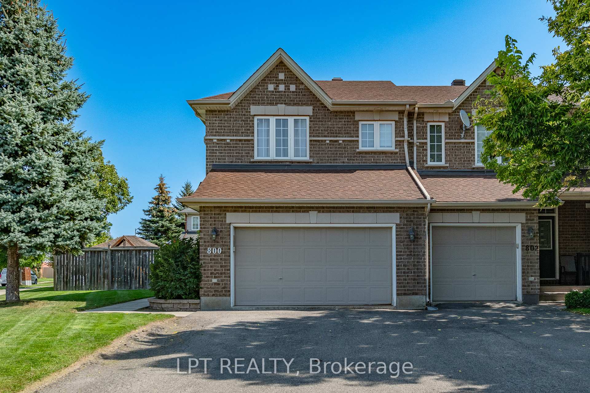 Photo 2 of 800 Schooner Crescent, Ottawa, Riverside South/Gloucester Glen — HOMEH