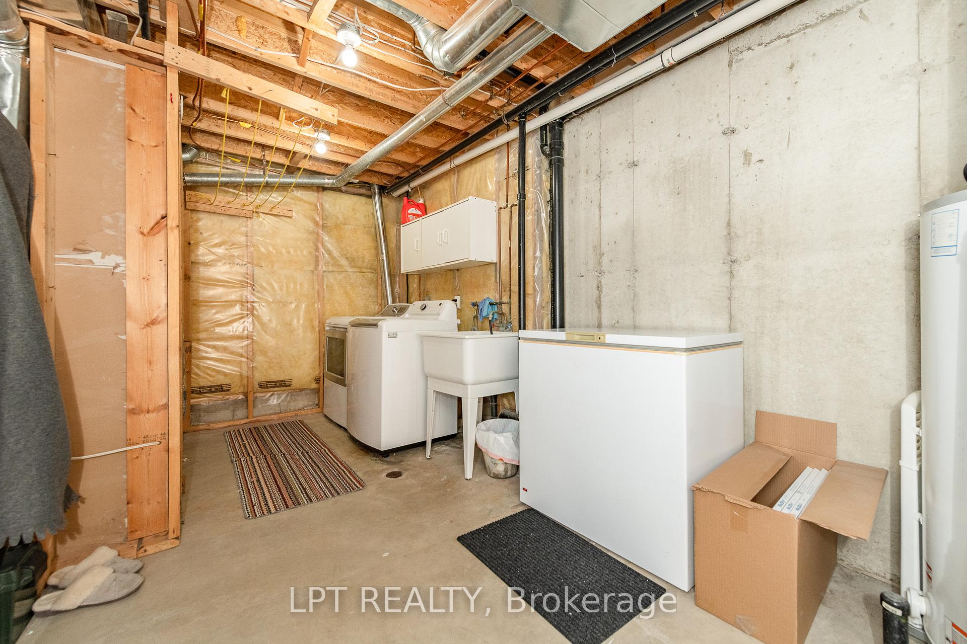 Photo 36 of 800 Schooner Crescent, Ottawa, Riverside South/Gloucester Glen — HOMEH