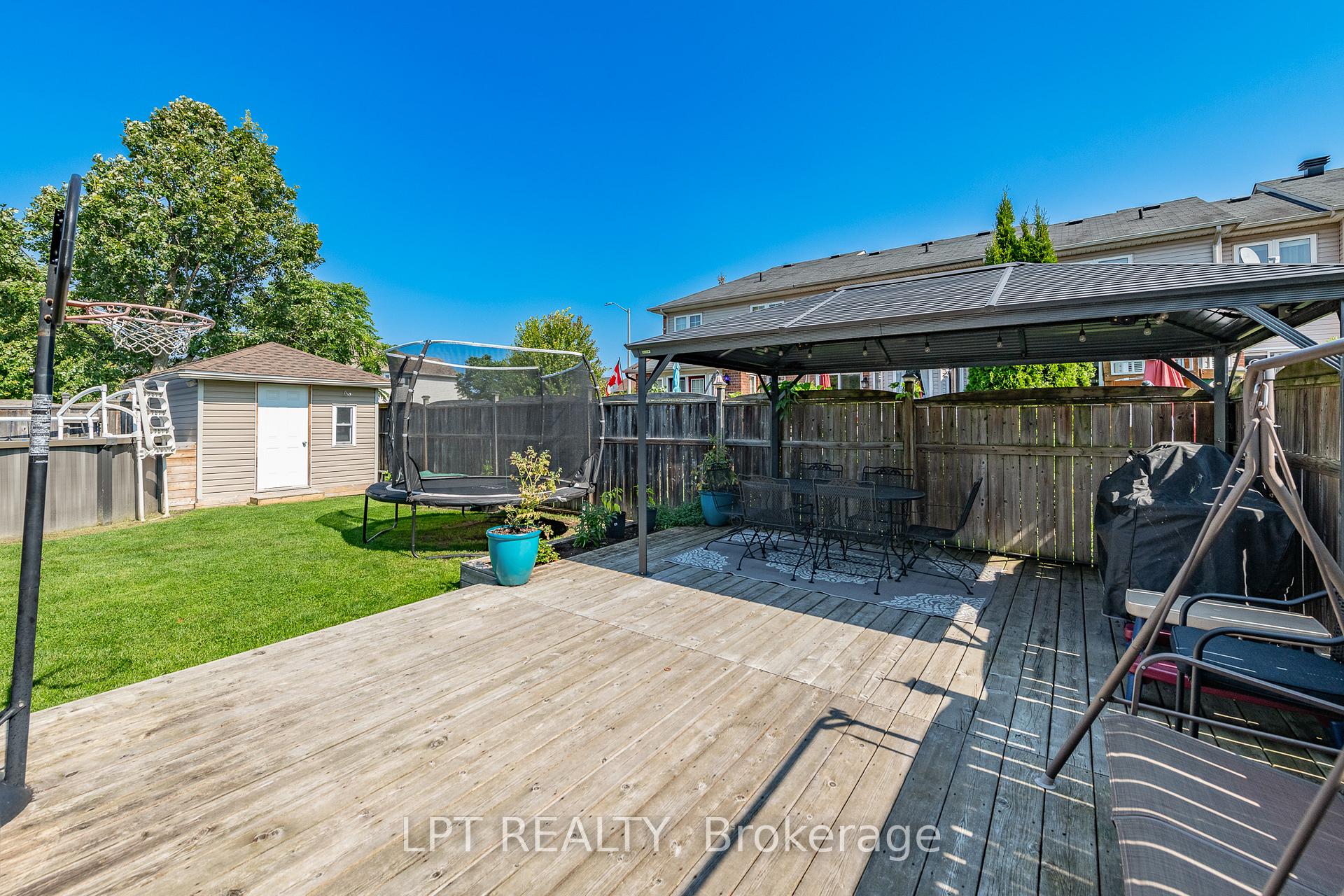 Photo 42 of 800 Schooner Crescent, Ottawa, Riverside South/Gloucester Glen — HOMEH