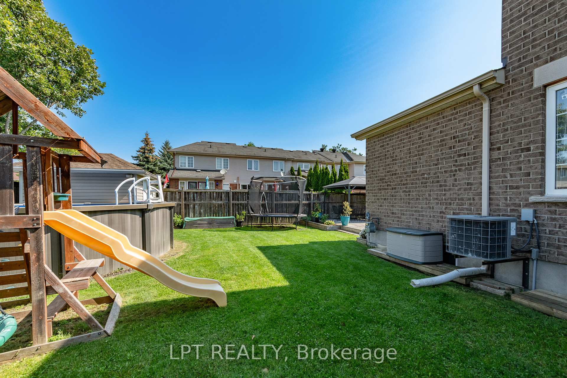 Photo 45 of 800 Schooner Crescent, Ottawa, Riverside South/Gloucester Glen — HOMEH