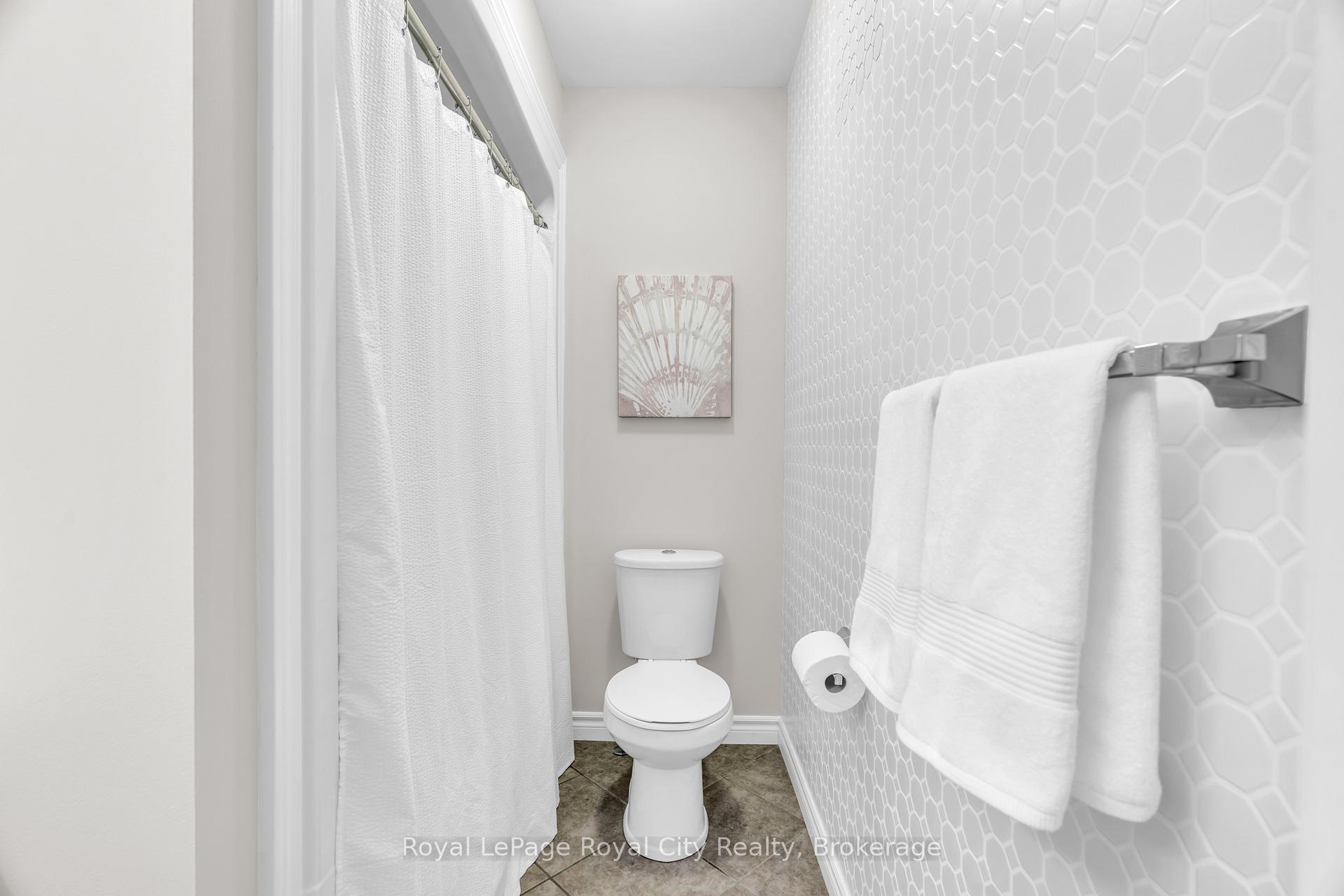 Photo 10 of Unit 20A, 146 Downey Road, Guelph, Kortright Hills — HOMEH