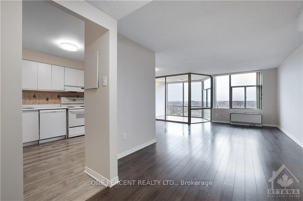 Photo 4 of Unit 1612, 2759 Carousel Crescent, Ottawa, Emerald Woods/Sawmill Creek — HOMEH