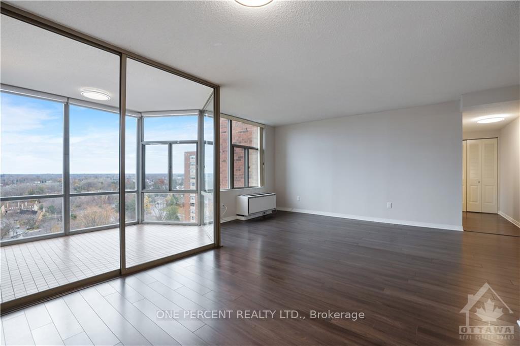 Photo 8 of Unit 1612, 2759 Carousel Crescent, Ottawa, Emerald Woods/Sawmill Creek — HOMEH