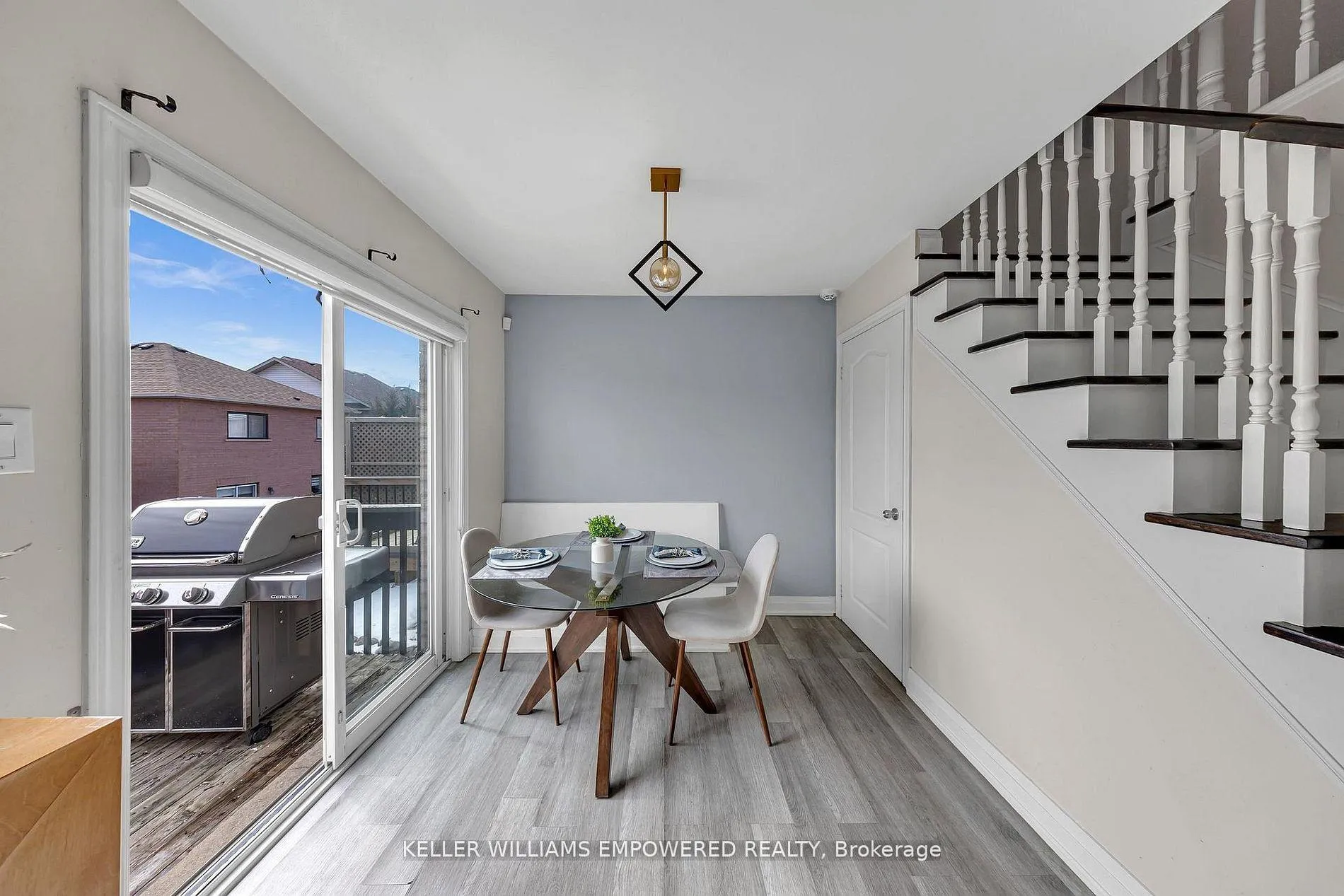 Photo 15 of 93 Beaverbrook Crescent, Vaughan, Rural Vaughan — HOMEH