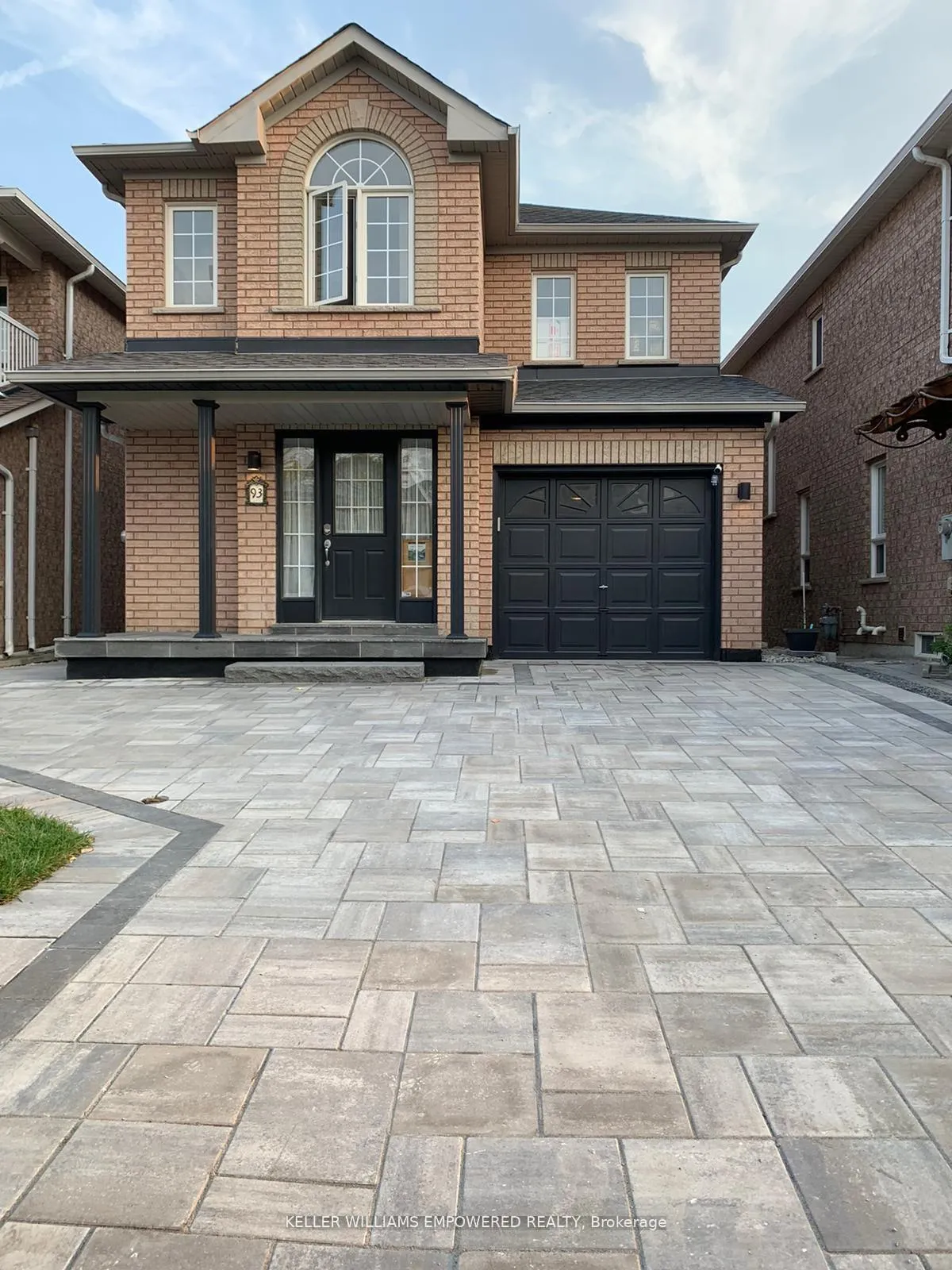 Photo 35 of 93 Beaverbrook Crescent, Vaughan, Rural Vaughan — HOMEH