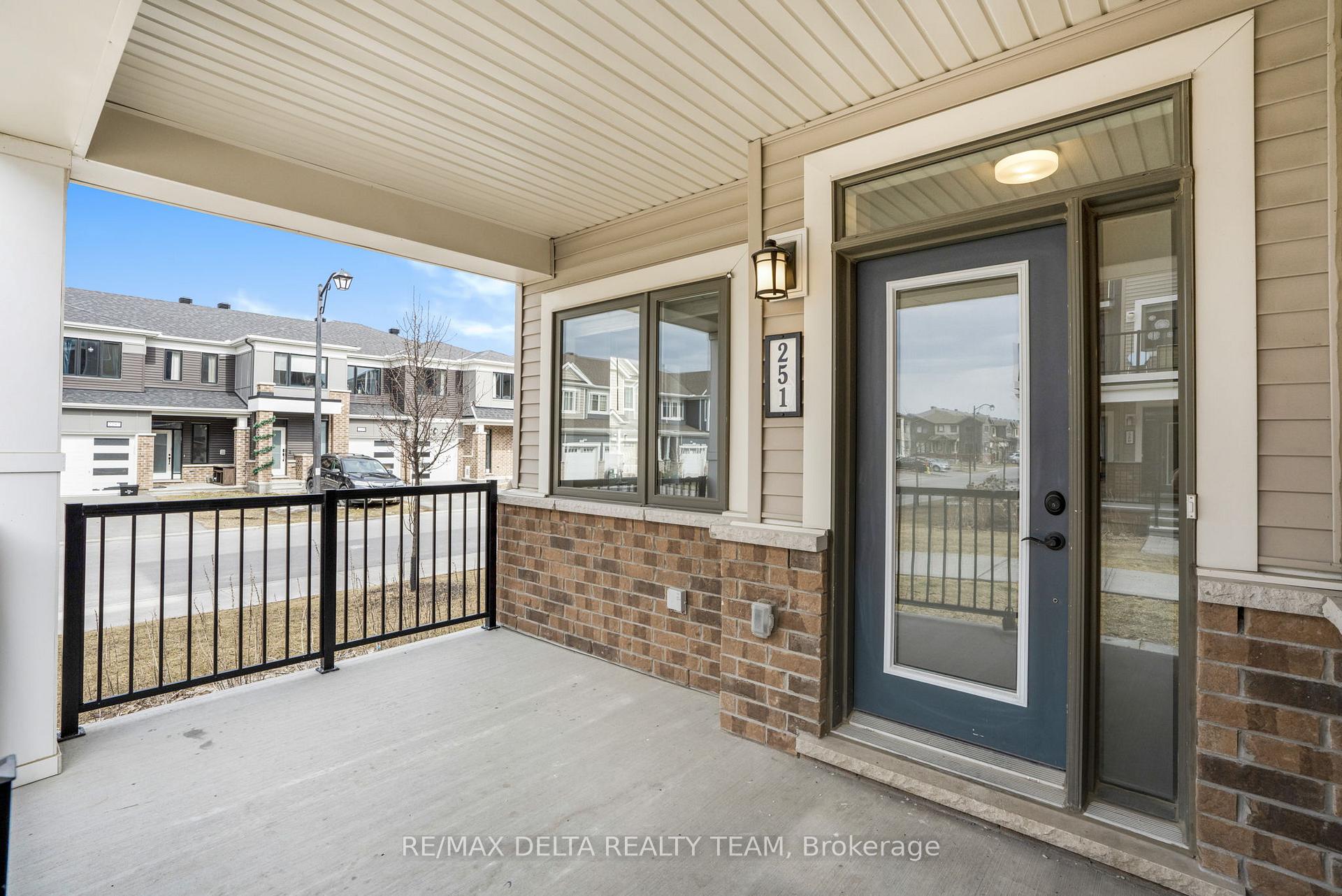 Photo 3 of Unit 1, 251 Zenith Private, Ottawa, Barrhaven - Half Moon Bay — HOMEH