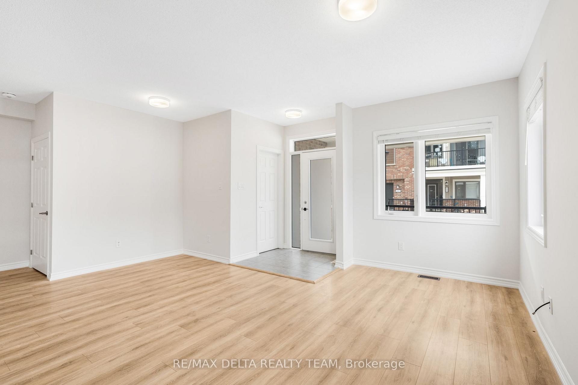 Photo 5 of Unit 1, 251 Zenith Private, Ottawa, Barrhaven - Half Moon Bay — HOMEH