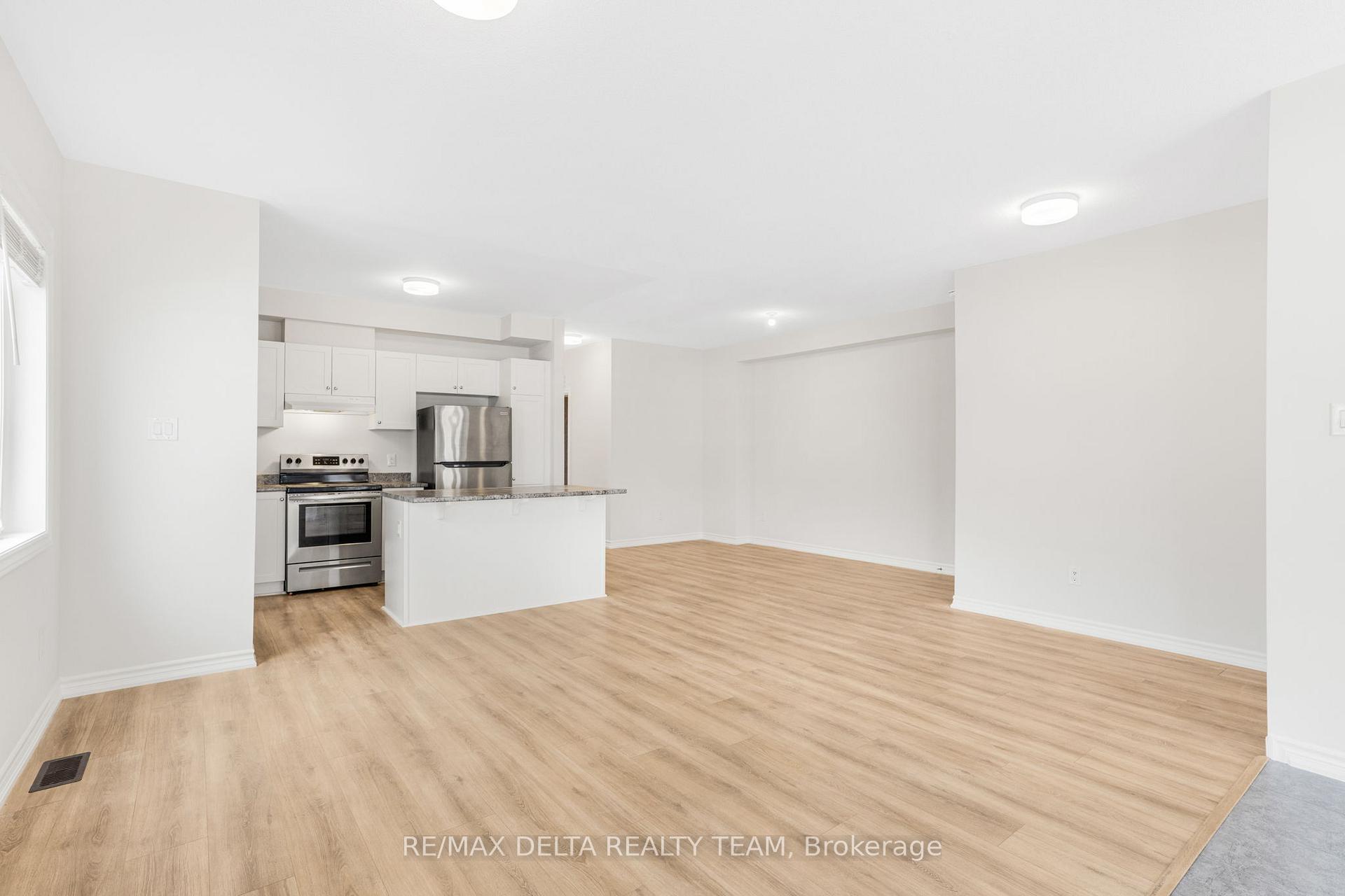 Photo 7 of Unit 1, 251 Zenith Private, Ottawa, Barrhaven - Half Moon Bay — HOMEH