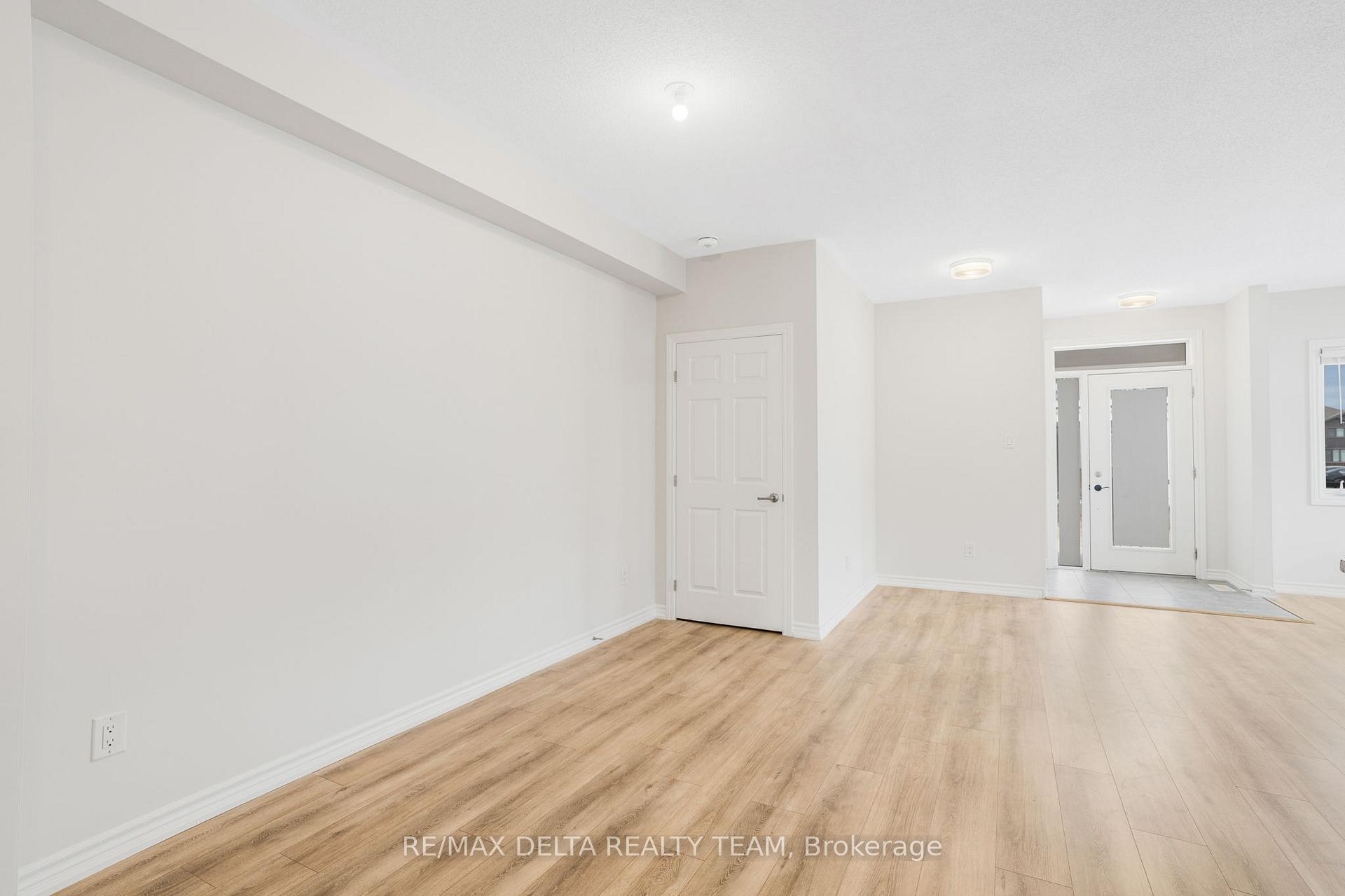 Photo 10 of Unit 1, 251 Zenith Private, Ottawa, Barrhaven - Half Moon Bay — HOMEH