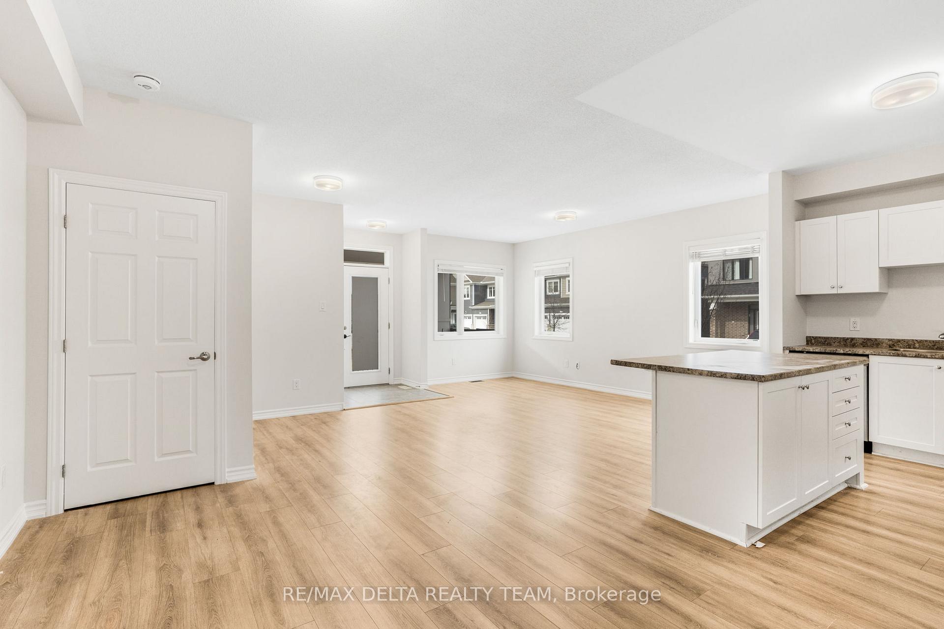 Photo 11 of Unit 1, 251 Zenith Private, Ottawa, Barrhaven - Half Moon Bay — HOMEH
