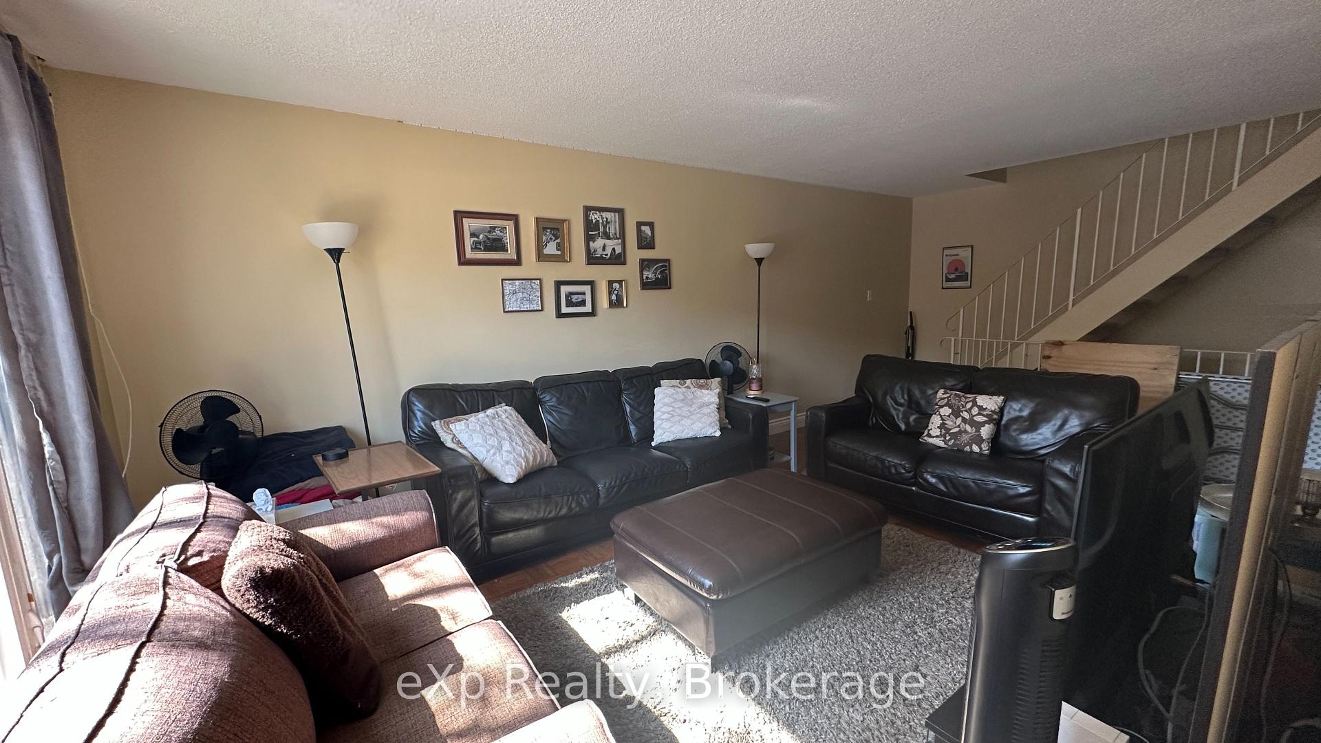 Photo 2 of 380 Scottsdale Drive, Guelph, Dovercliffe Park/Old University — HOMEH