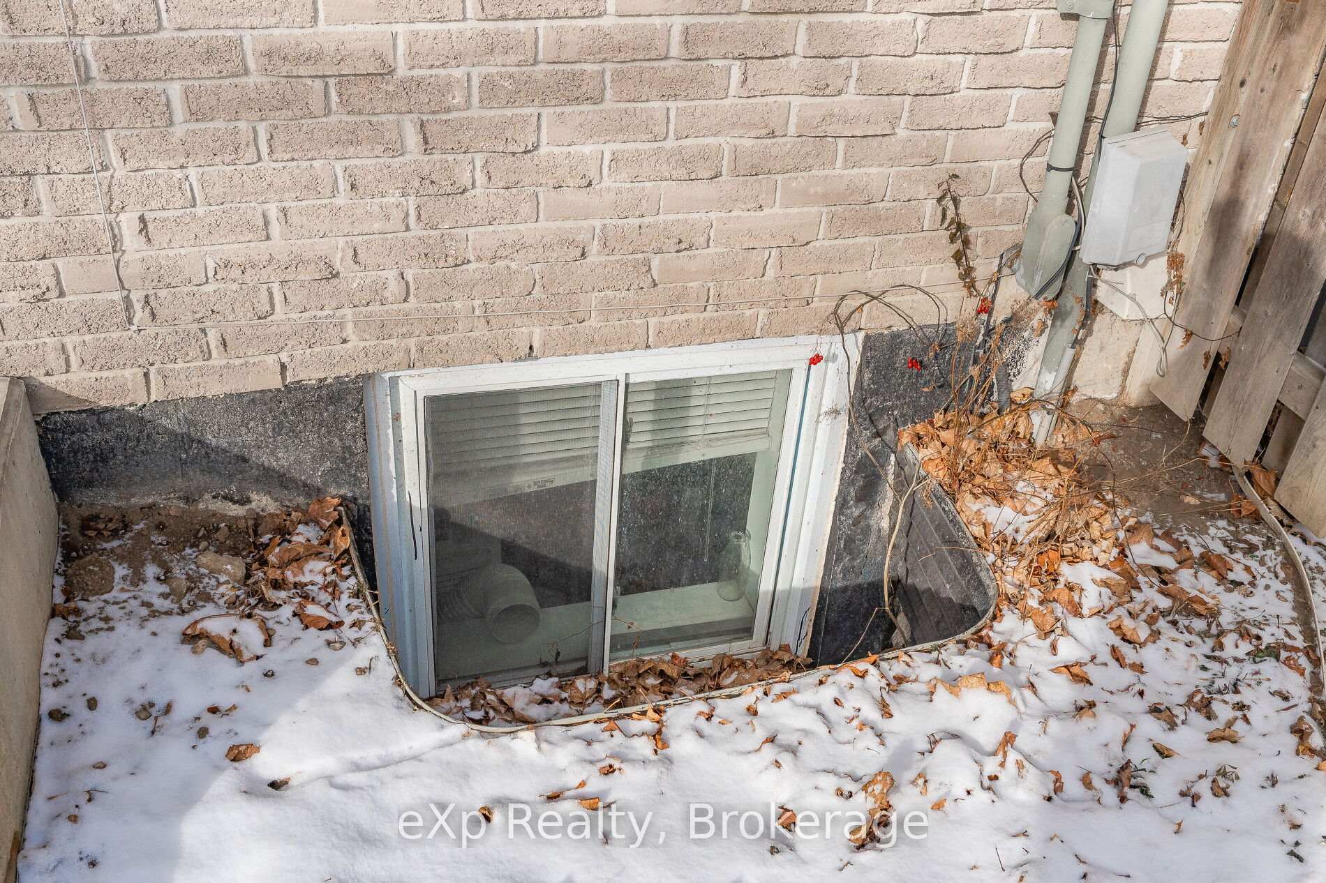 Photo 12 of 380 Scottsdale Drive, Guelph, Dovercliffe Park/Old University — HOMEH