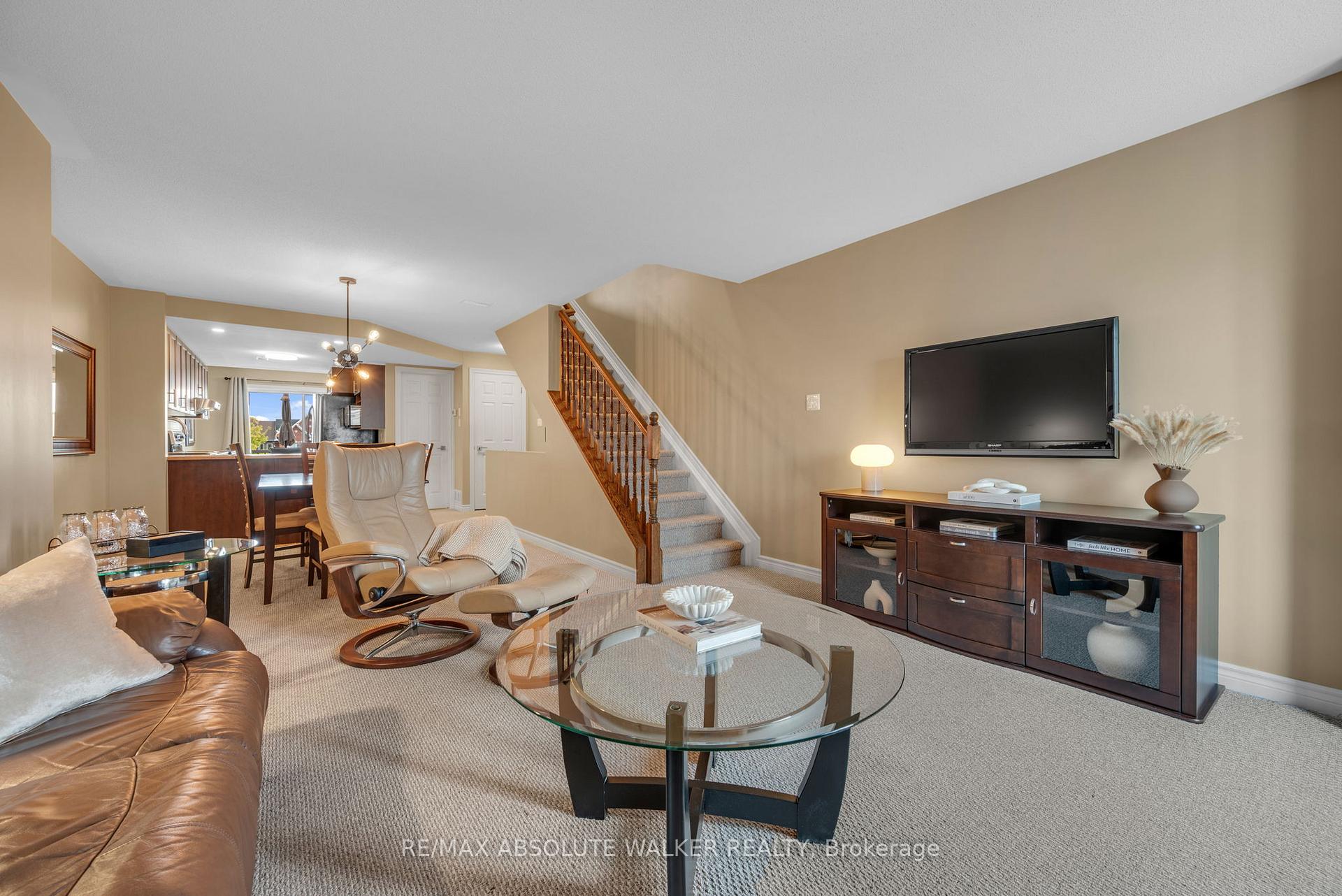 Photo 7 of 102 Brentmore Private, Ottawa, Avalon East — HOMEH