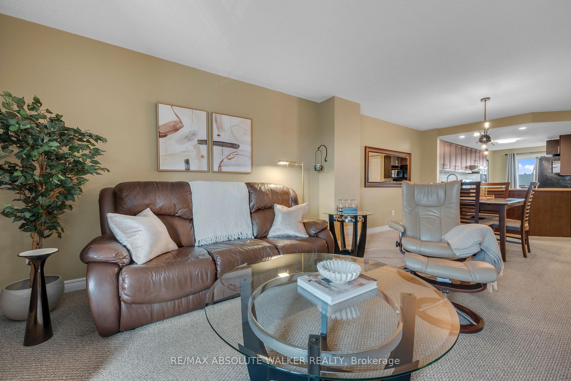 Photo 8 of 102 Brentmore Private, Ottawa, Avalon East — HOMEH