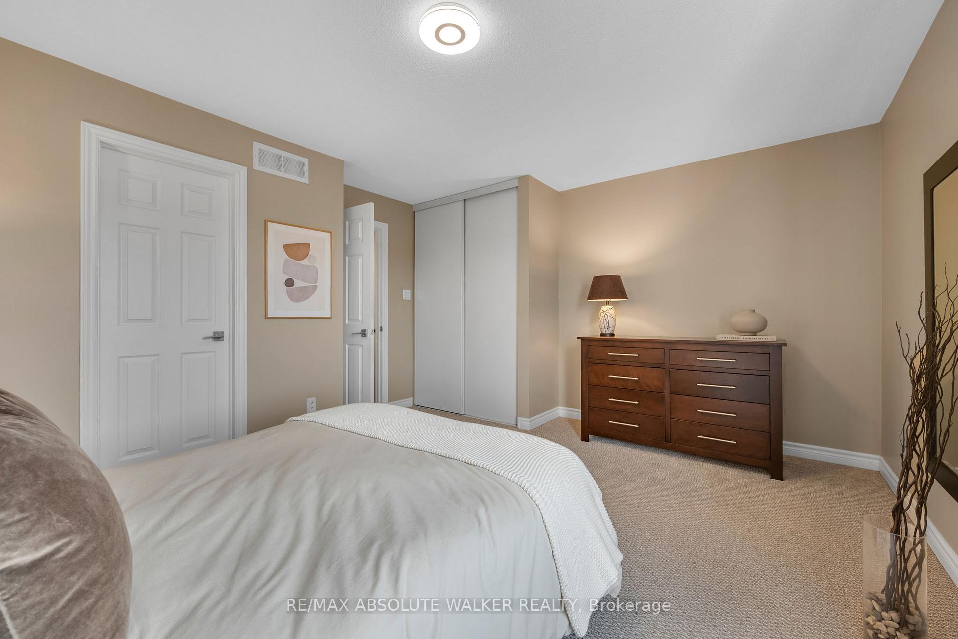 Photo 40 of 102 Brentmore Private, Ottawa, Avalon East — HOMEH