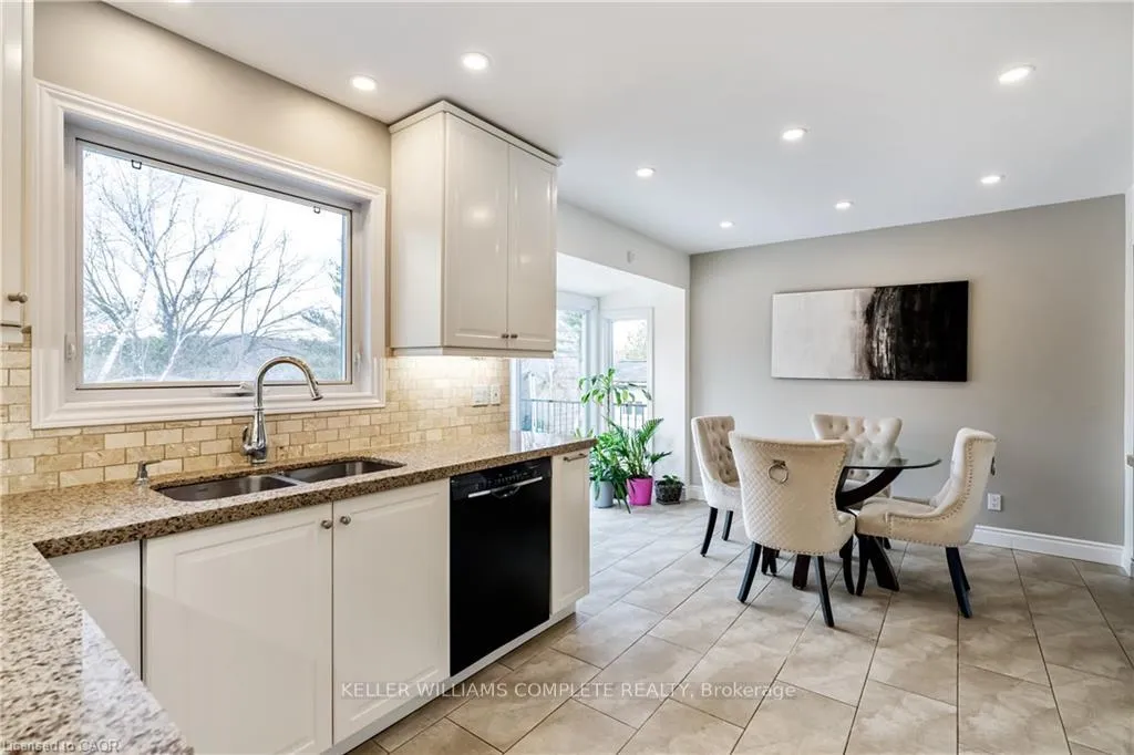 Photo 17 of 56 Kirby Avenue, Hamilton, Greensville — HOMEH