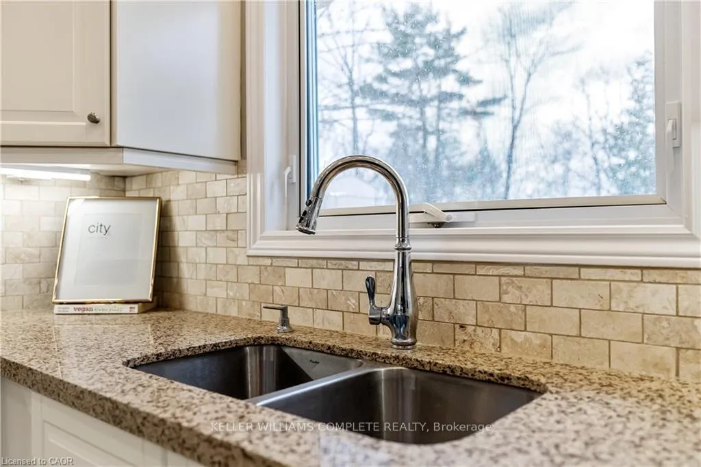 Photo 18 of 56 Kirby Avenue, Hamilton, Greensville — HOMEH