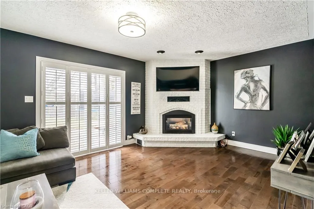 Photo 37 of 56 Kirby Avenue, Hamilton, Greensville — HOMEH