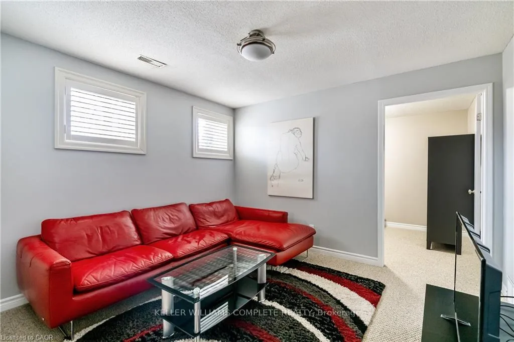 Photo 41 of 56 Kirby Avenue, Hamilton, Greensville — HOMEH