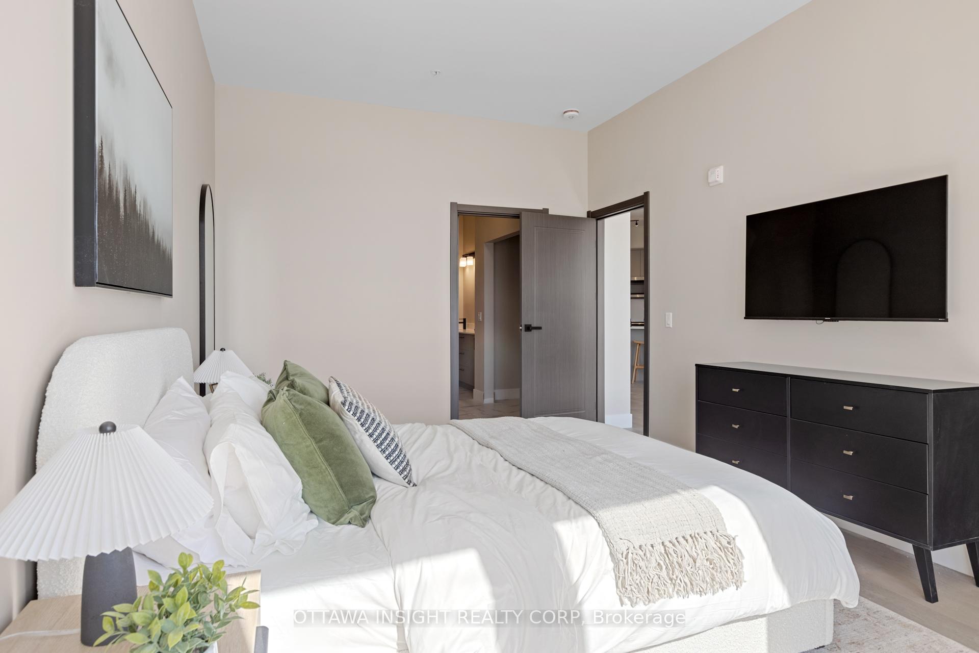 Photo 16 of Unit 2FB, 180 Kanata Avenue, Ottawa, Kanata - Kanata Lakes/Heritage Hills — HOMEH