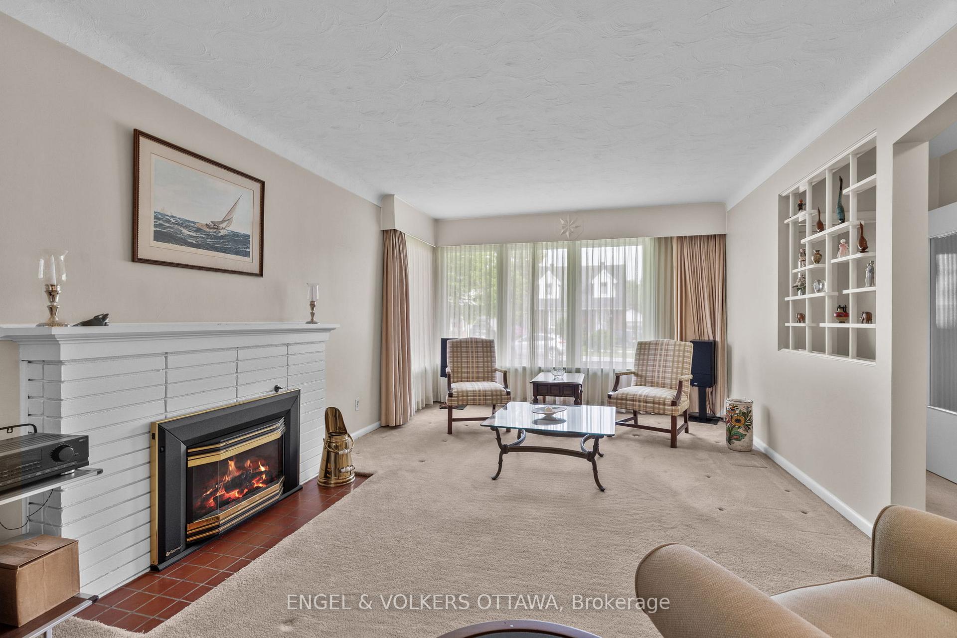 Photo 5 of 888 Chapman Boulevard, Ottawa, Elmvale Acres — HOMEH