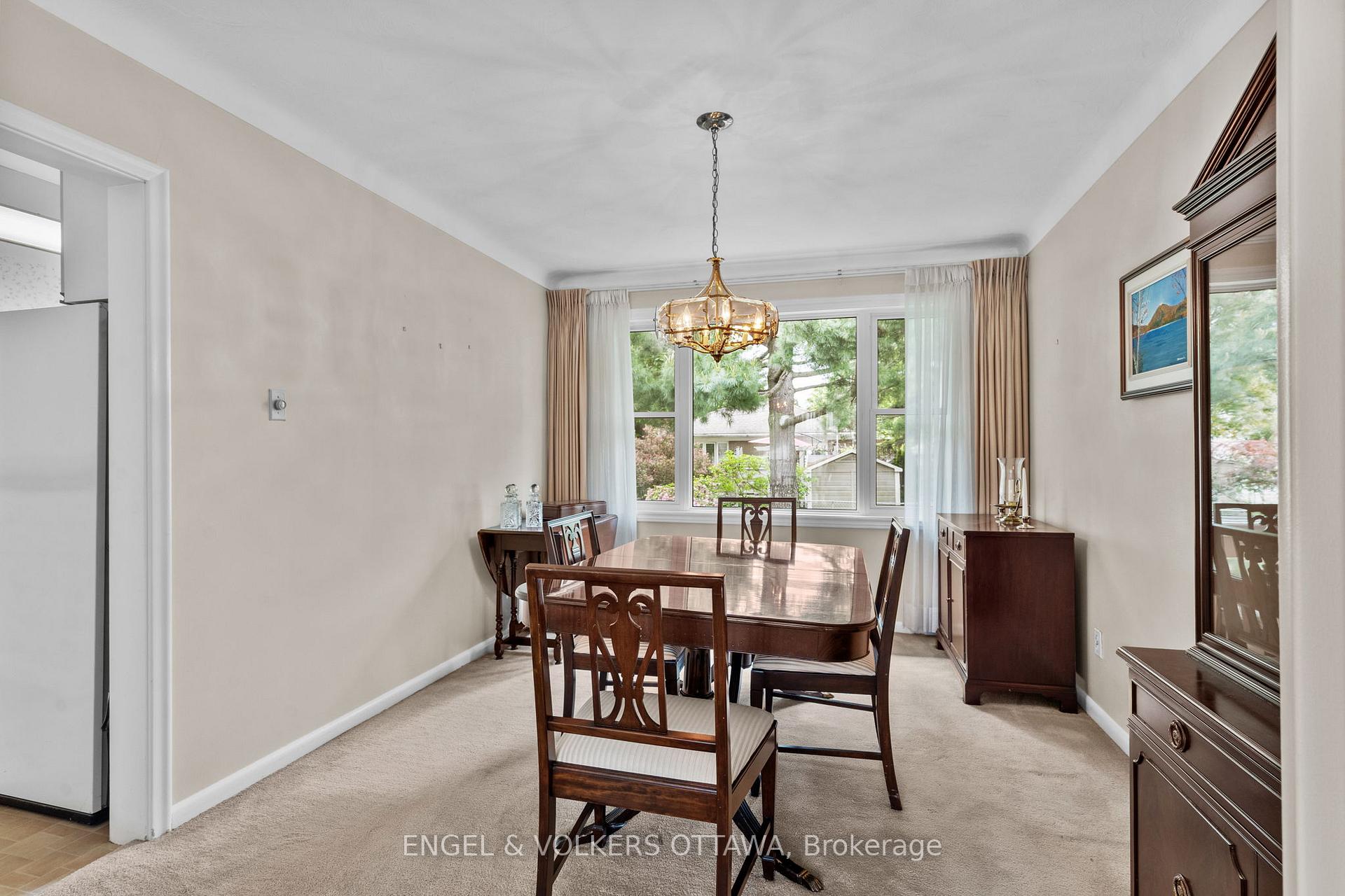 Photo 12 of 888 Chapman Boulevard, Ottawa, Elmvale Acres — HOMEH