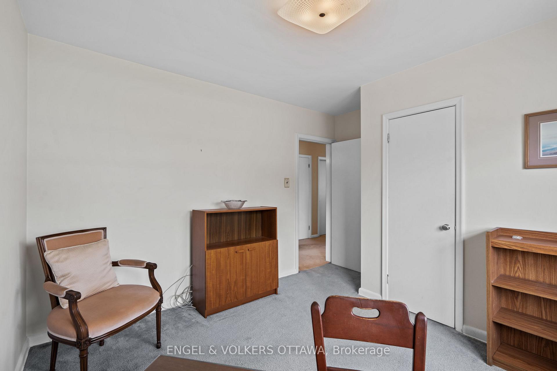 Photo 19 of 888 Chapman Boulevard, Ottawa, Elmvale Acres — HOMEH
