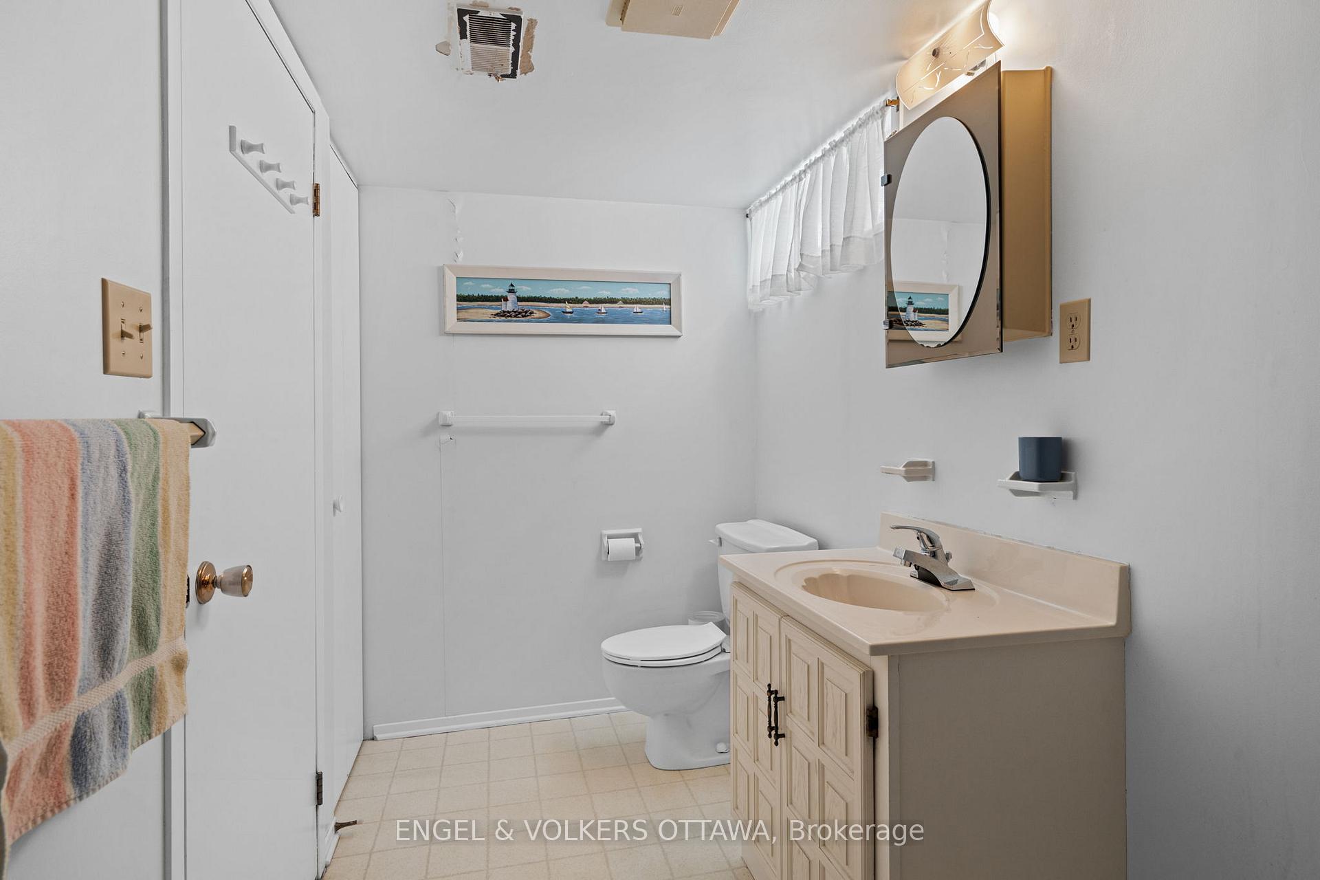 Photo 32 of 888 Chapman Boulevard, Ottawa, Elmvale Acres — HOMEH