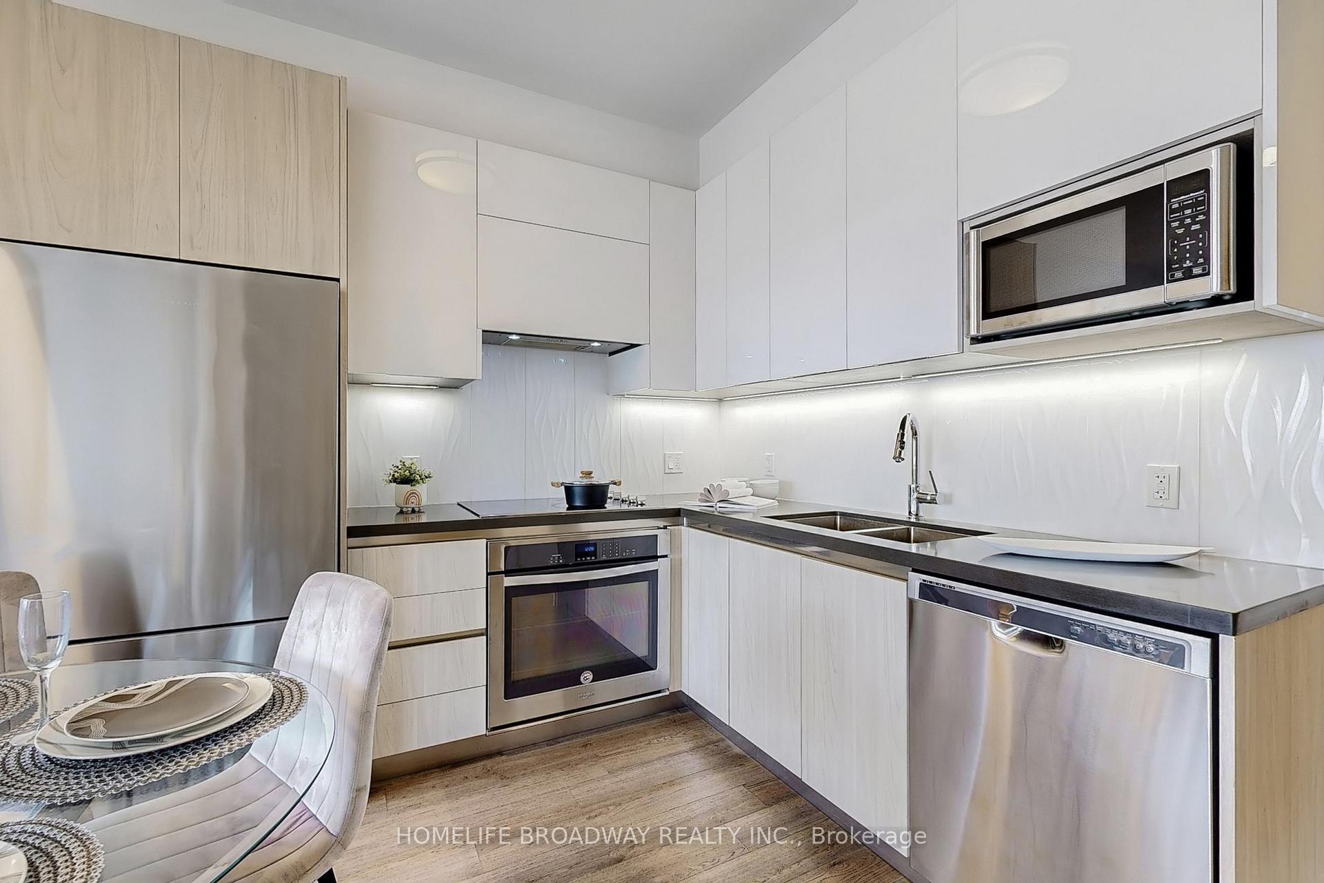 Photo 13 of Unit 2603, 15 Water Walk Drive, Markham, Unionville — HOMEH