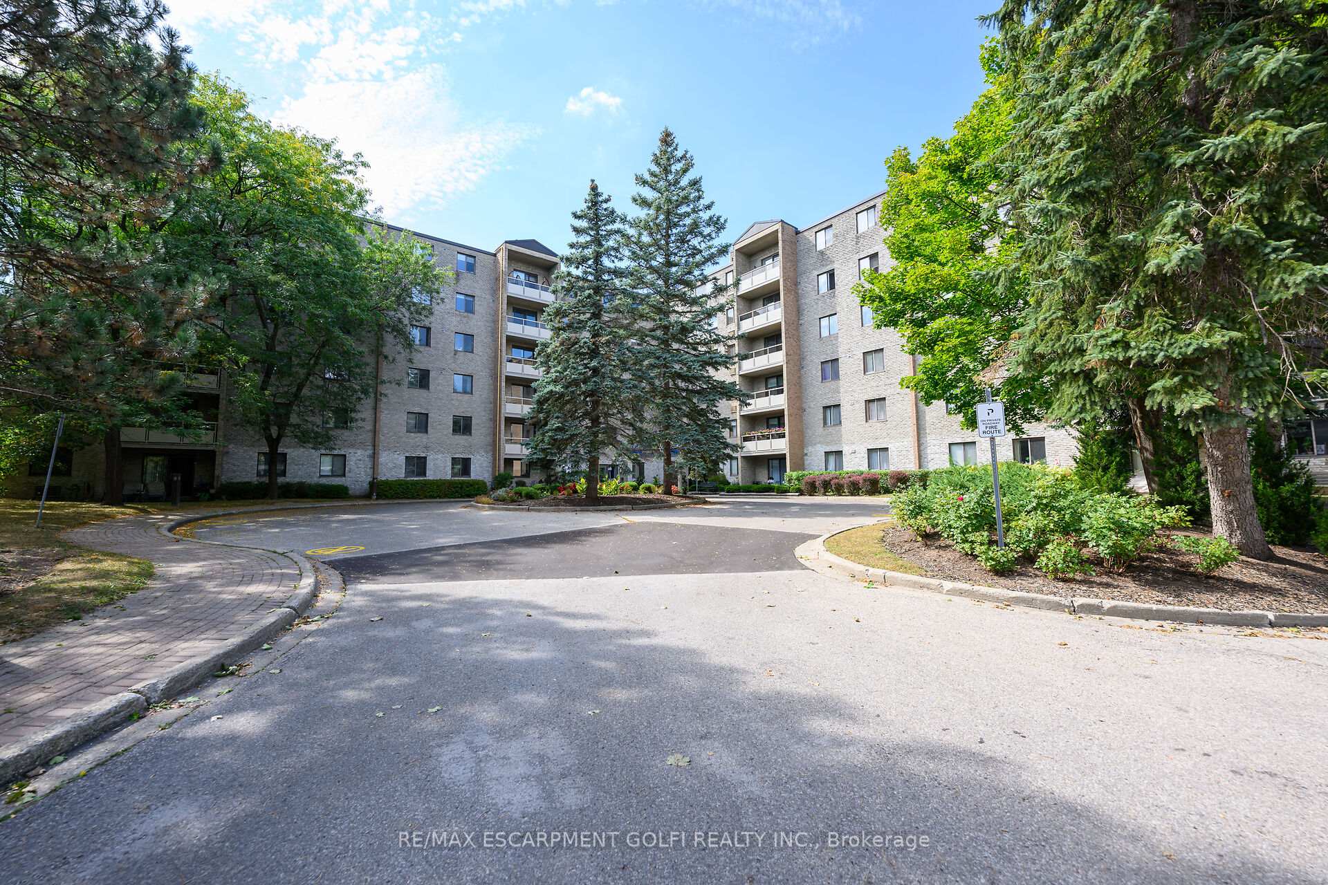 Front of Unit 308, 89 Westwood Road